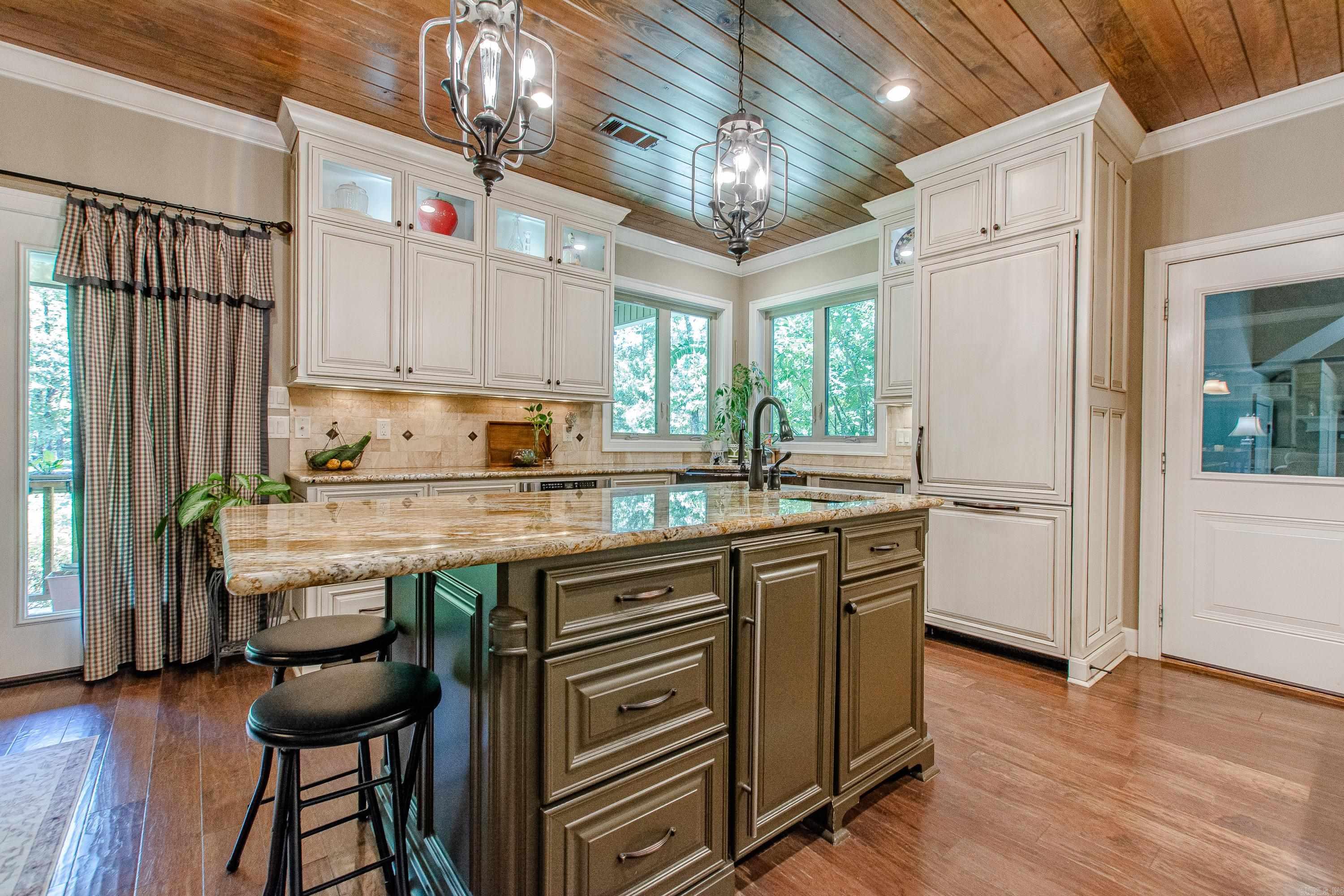 14800 Wild Oak Lane Roland, AR 72135