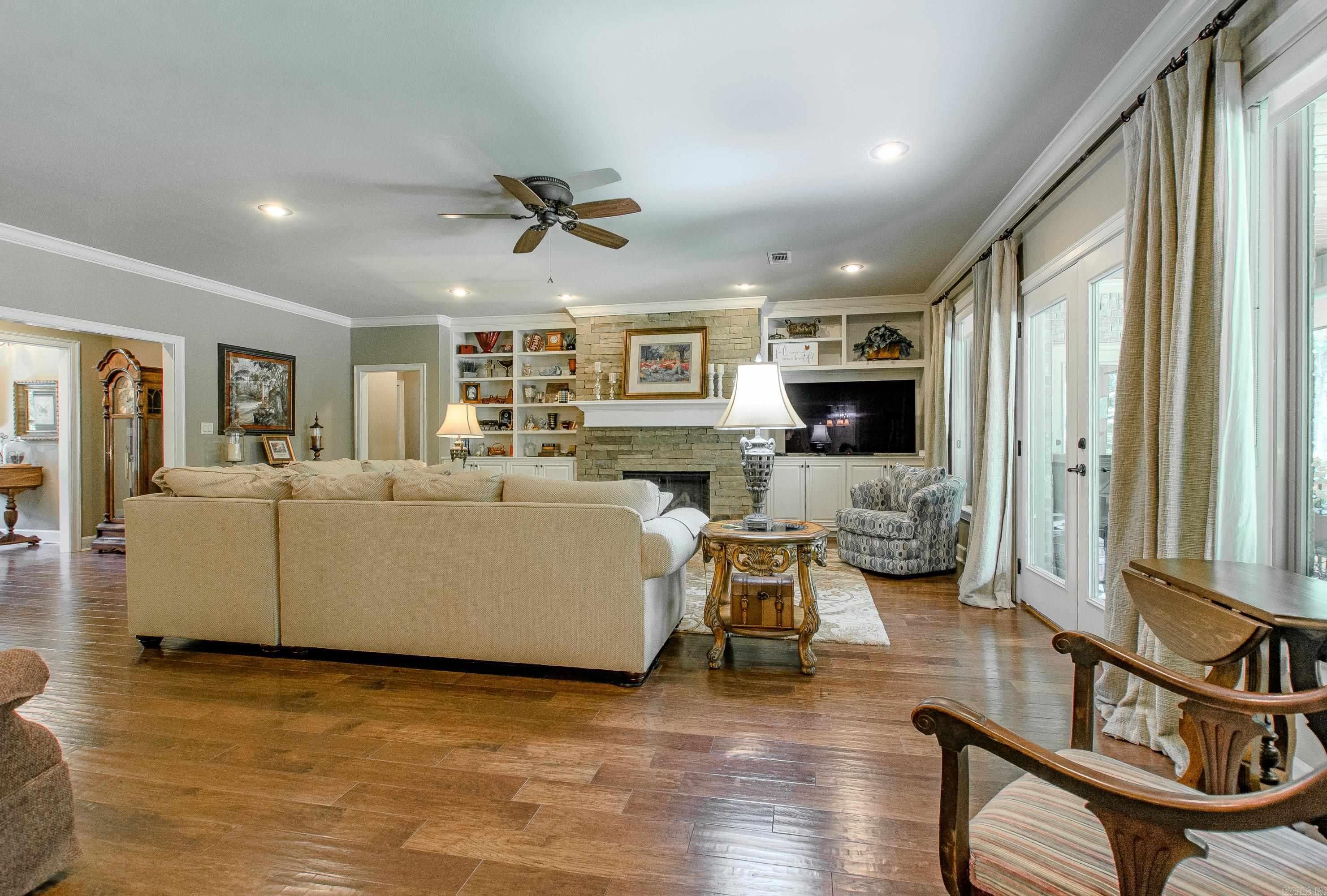 14800 Wild Oak Lane Roland, AR 72135