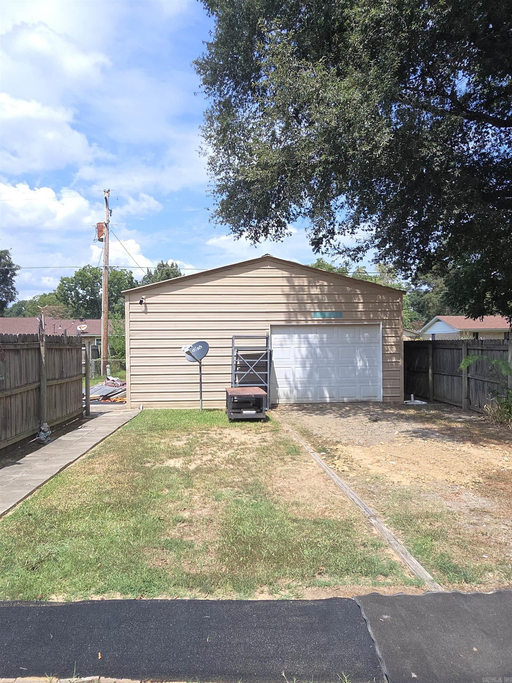 120 Jawanda  Searcy, AR