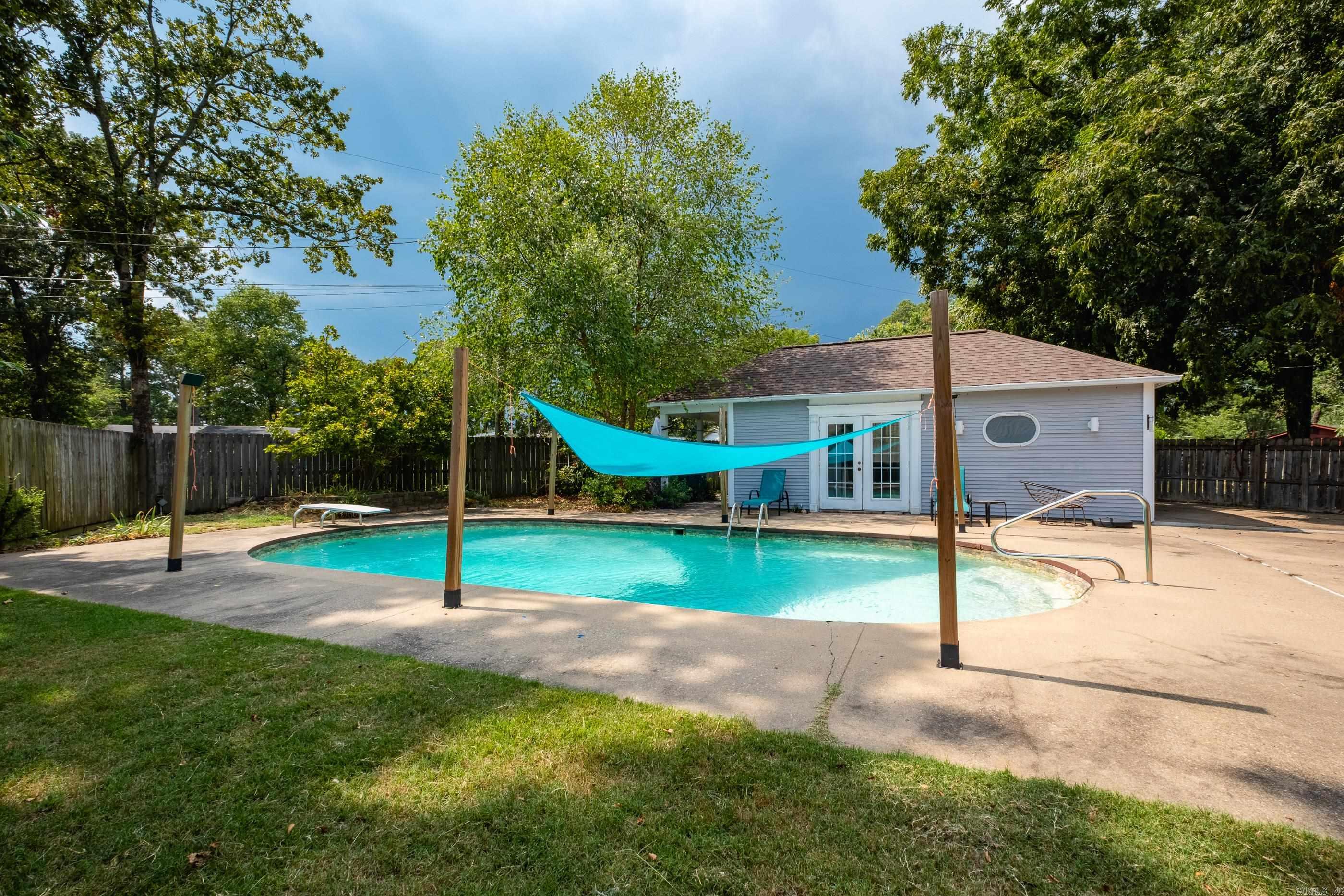 14 Pamela  Sherwood, AR