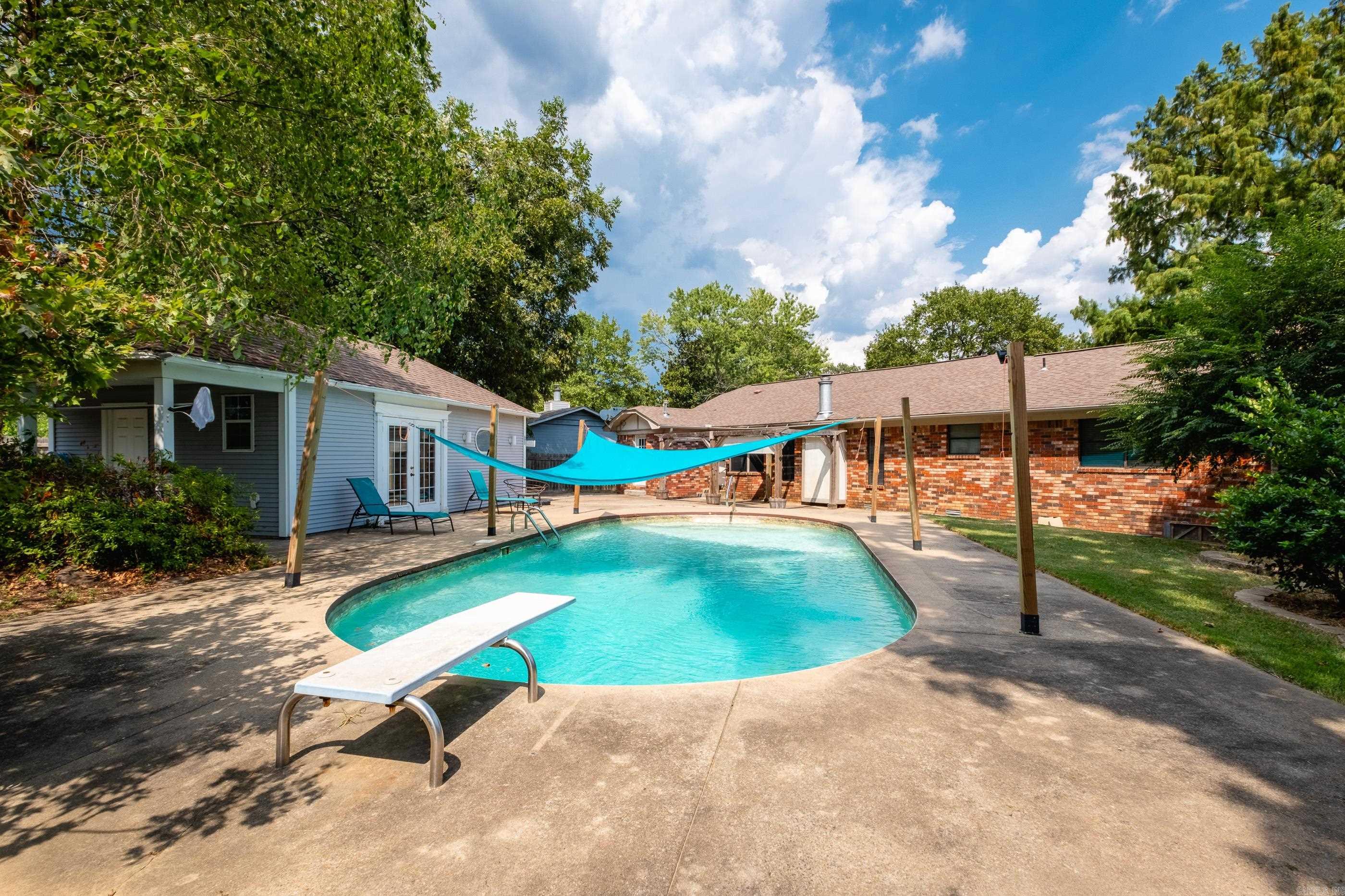 14 Pamela  Sherwood, AR