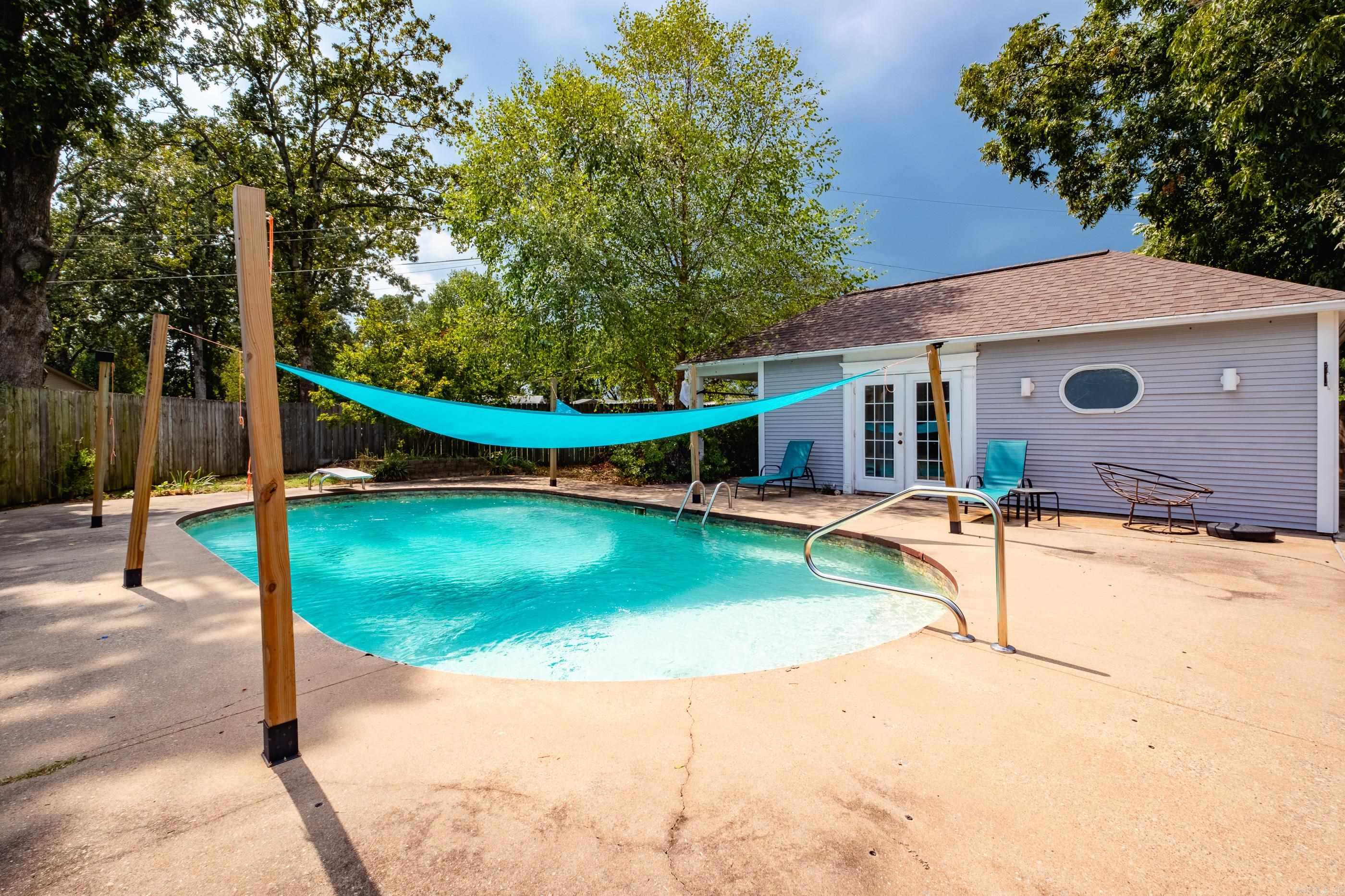 14 Pamela  Sherwood, AR