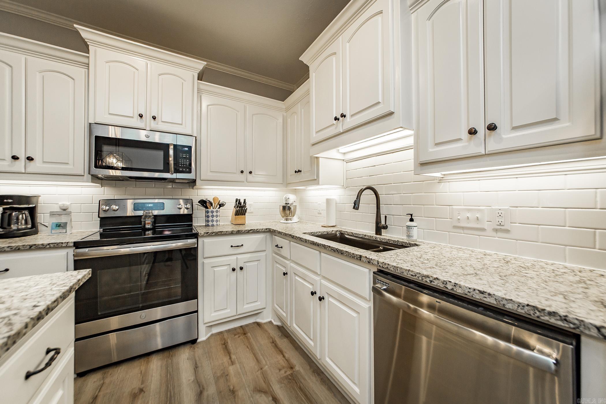 6 Raspberry  Cabot, AR