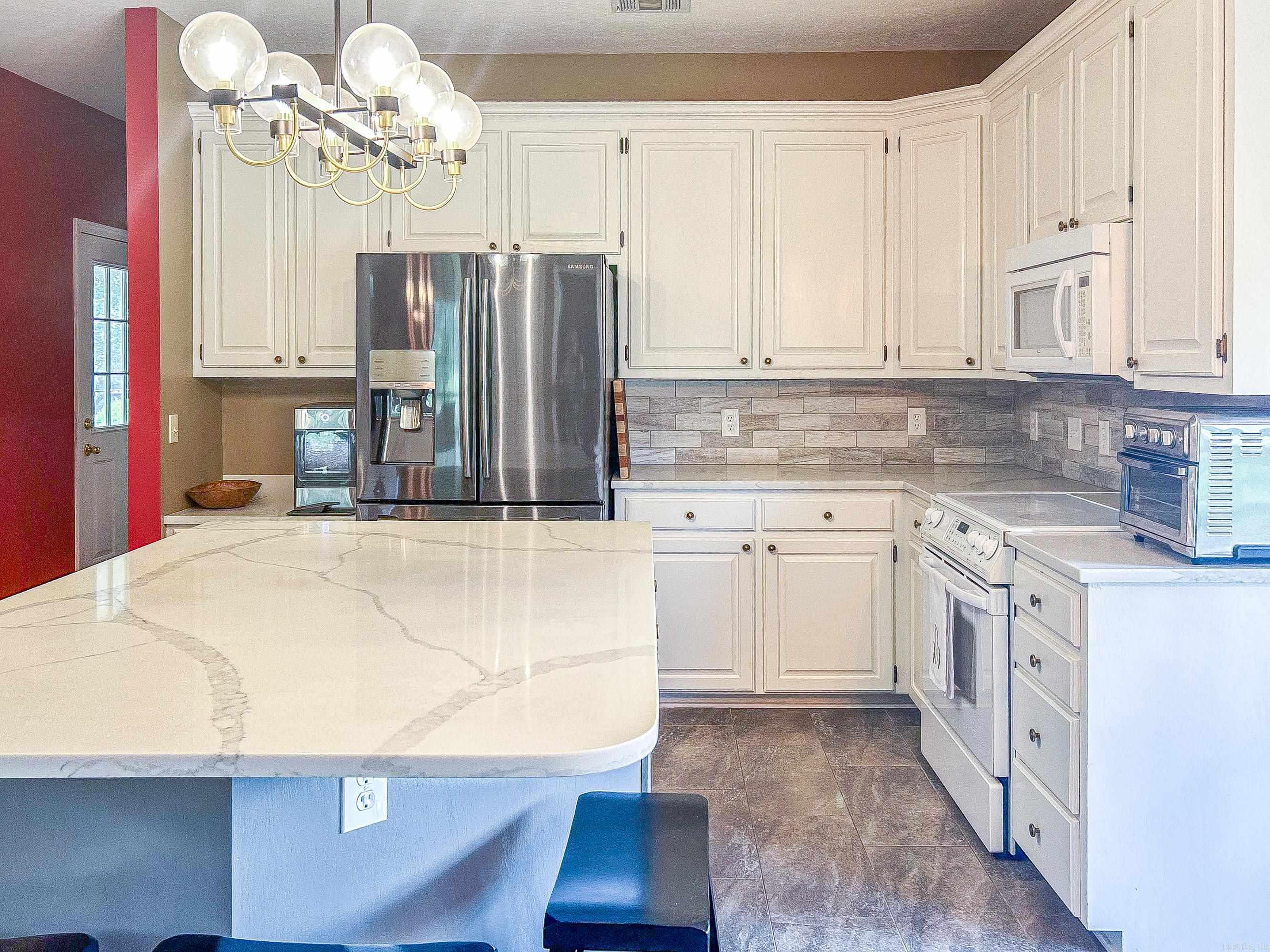 8900 Hinkson Road  Benton, AR