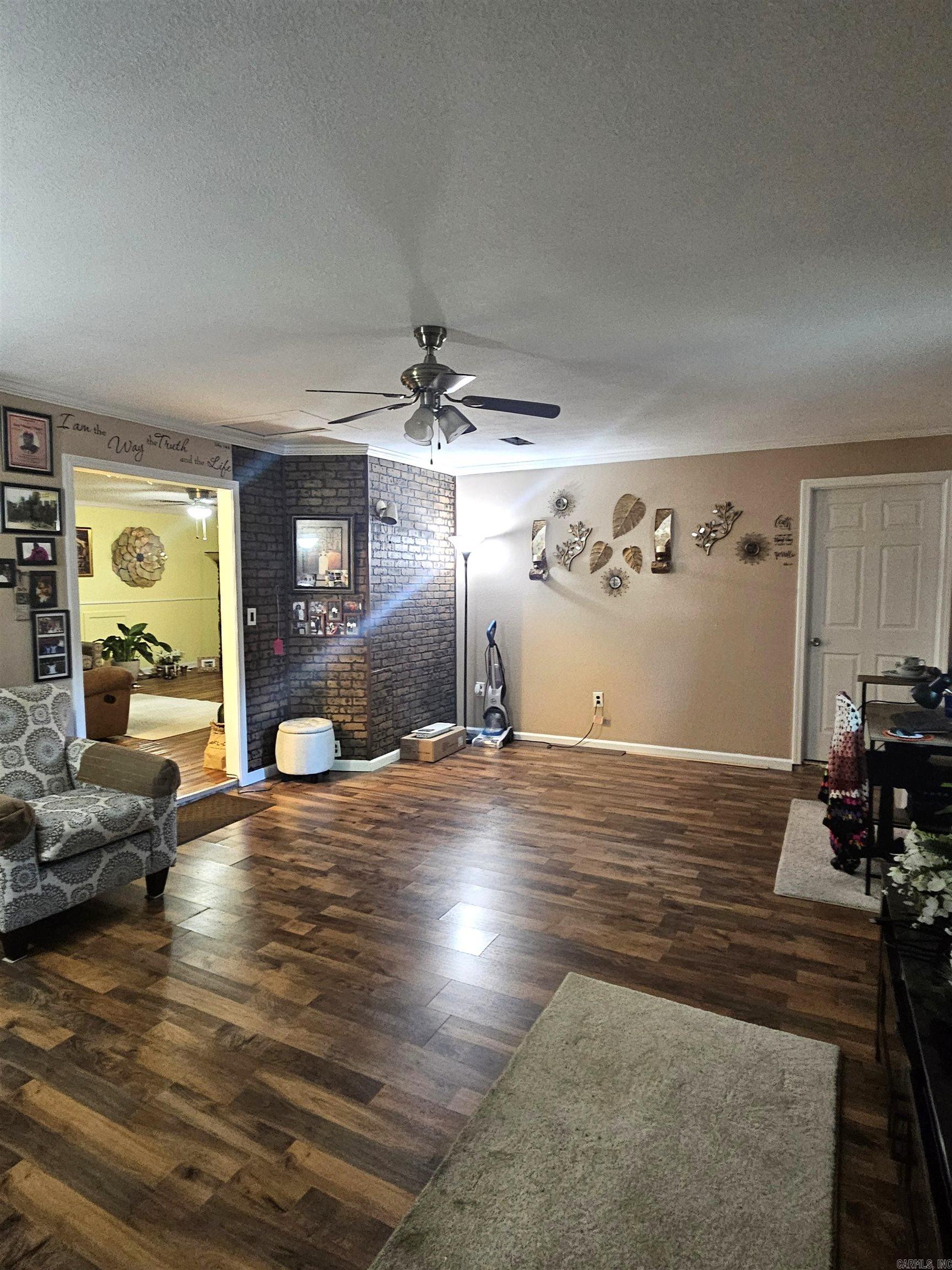 101 S Jones  Nashville, AR