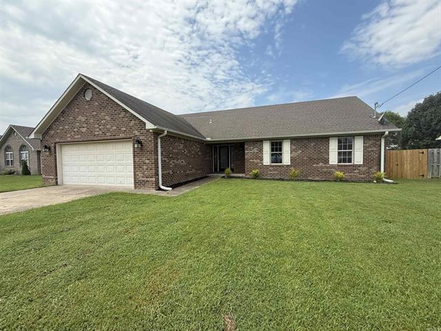 105  Meadow  Bono, AR
