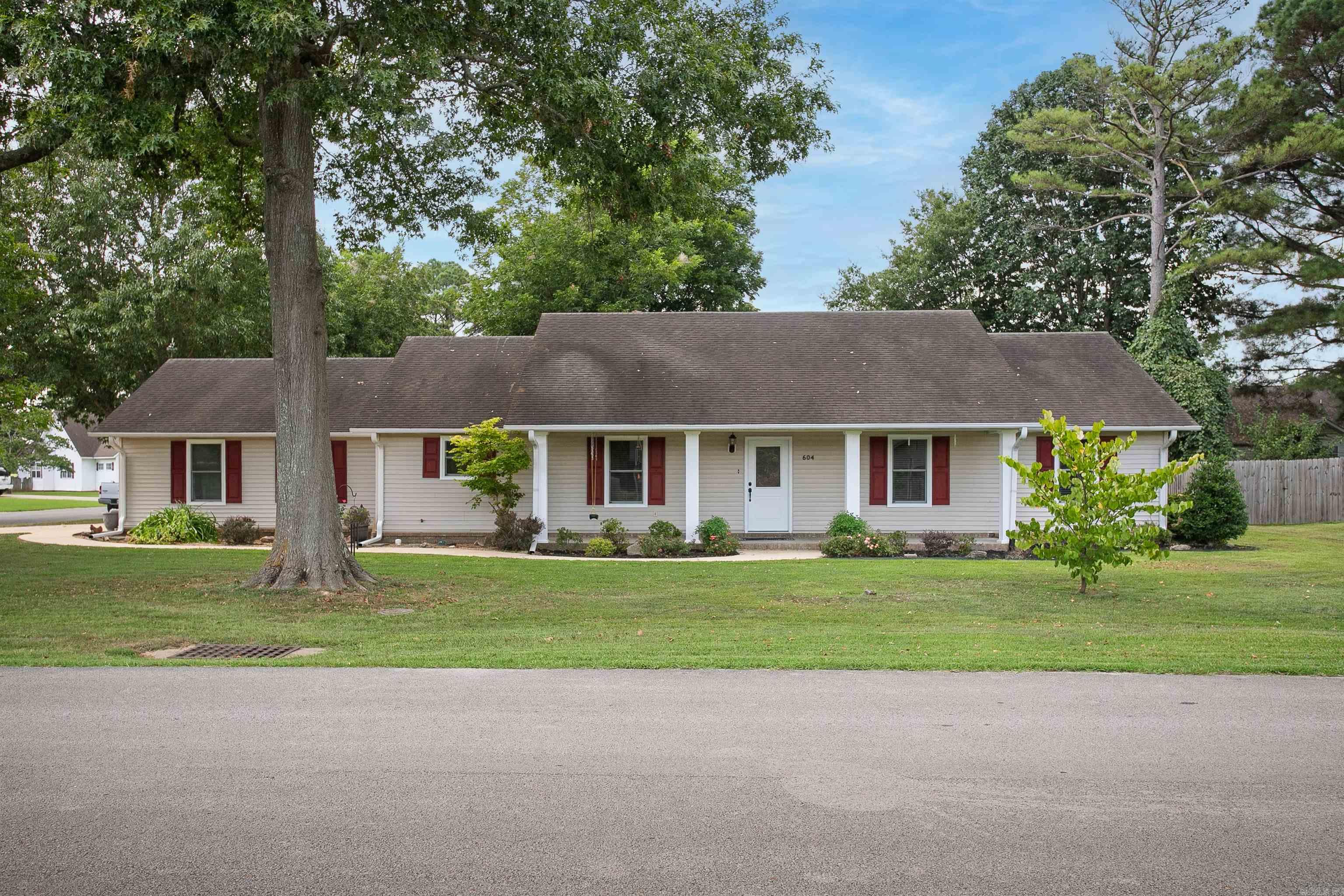 604 Bogil  Paragould, AR