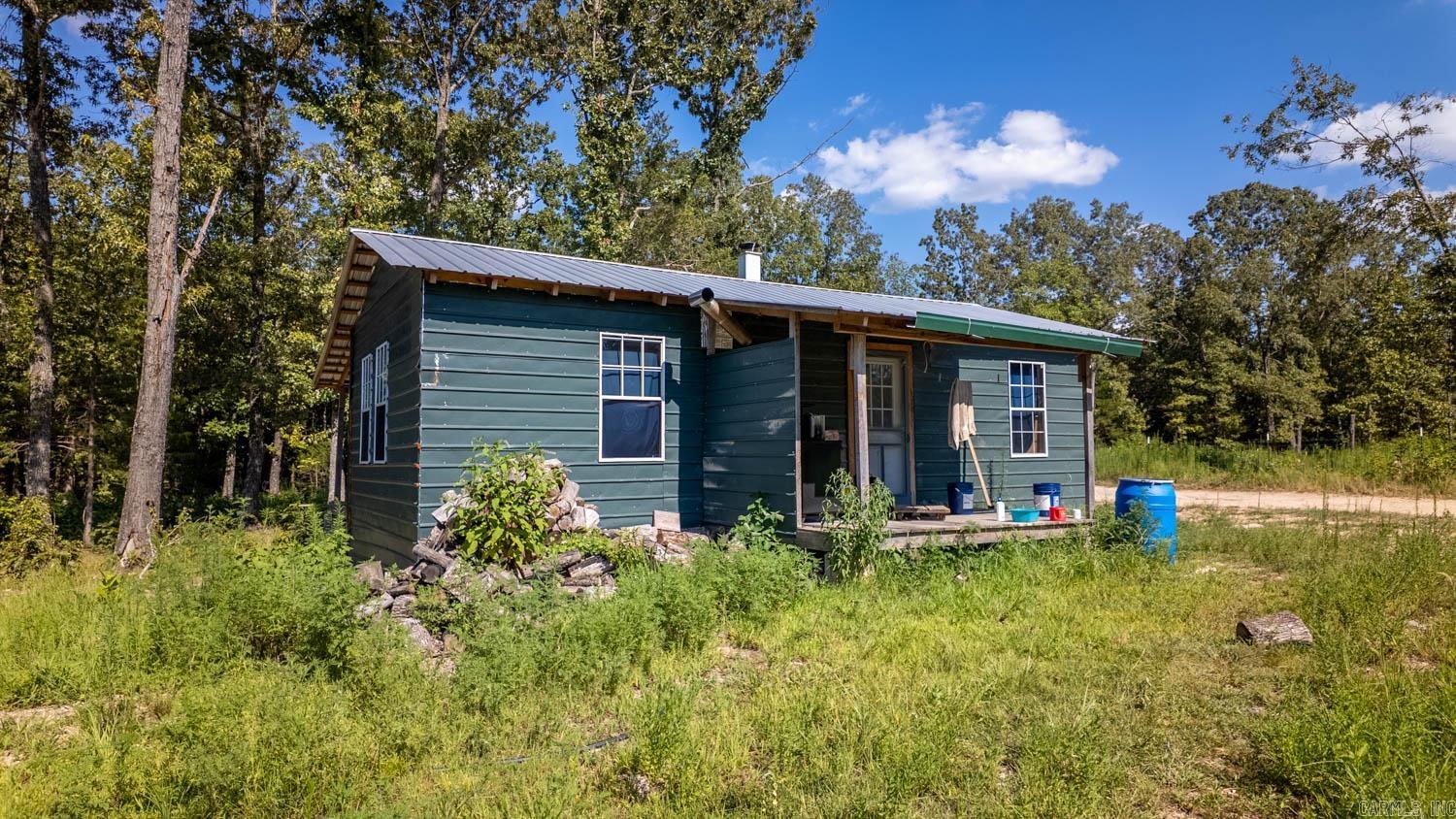 645 County Road 201  Alton, MO