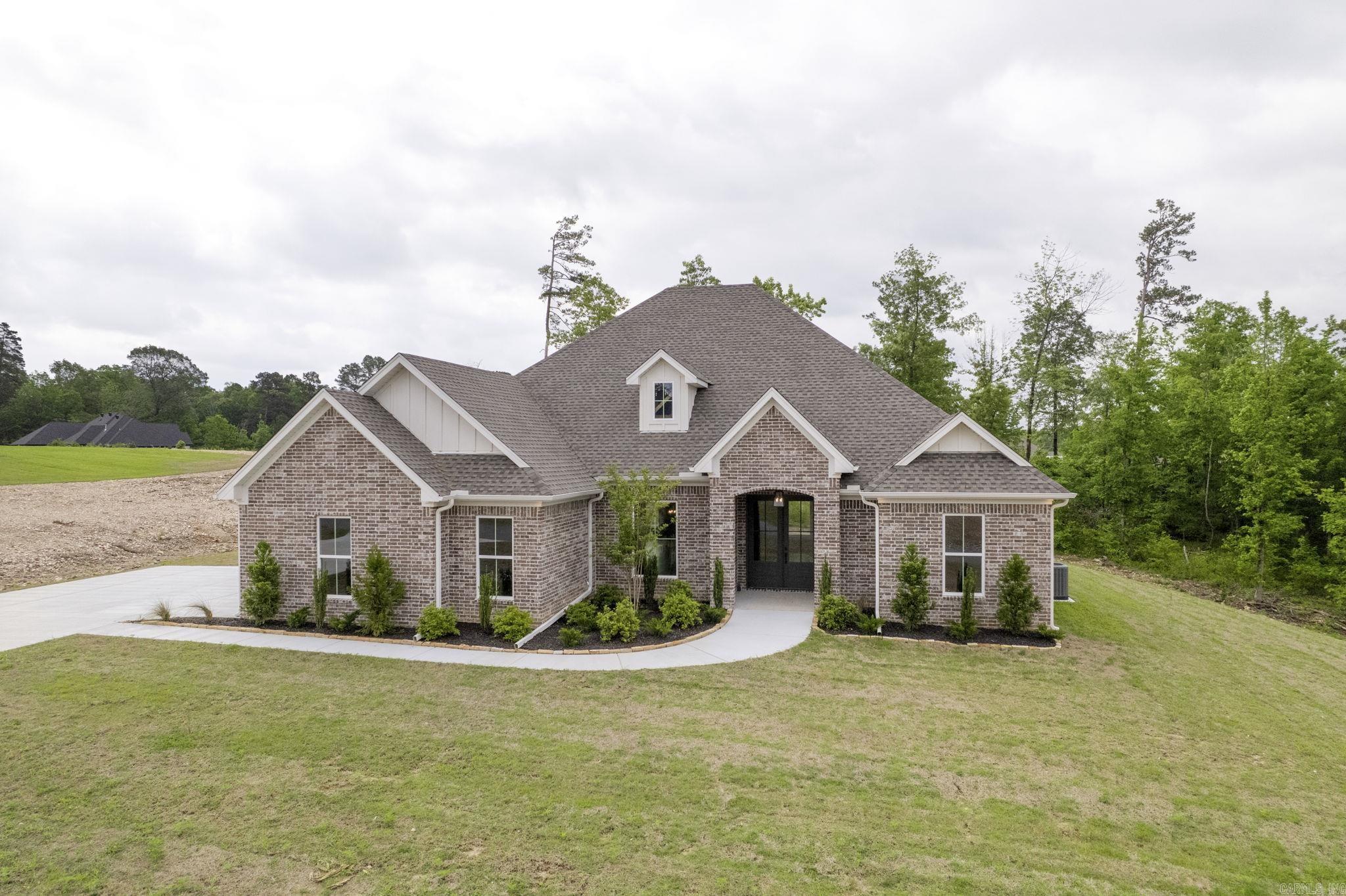 208 Middleton Place  Benton, AR