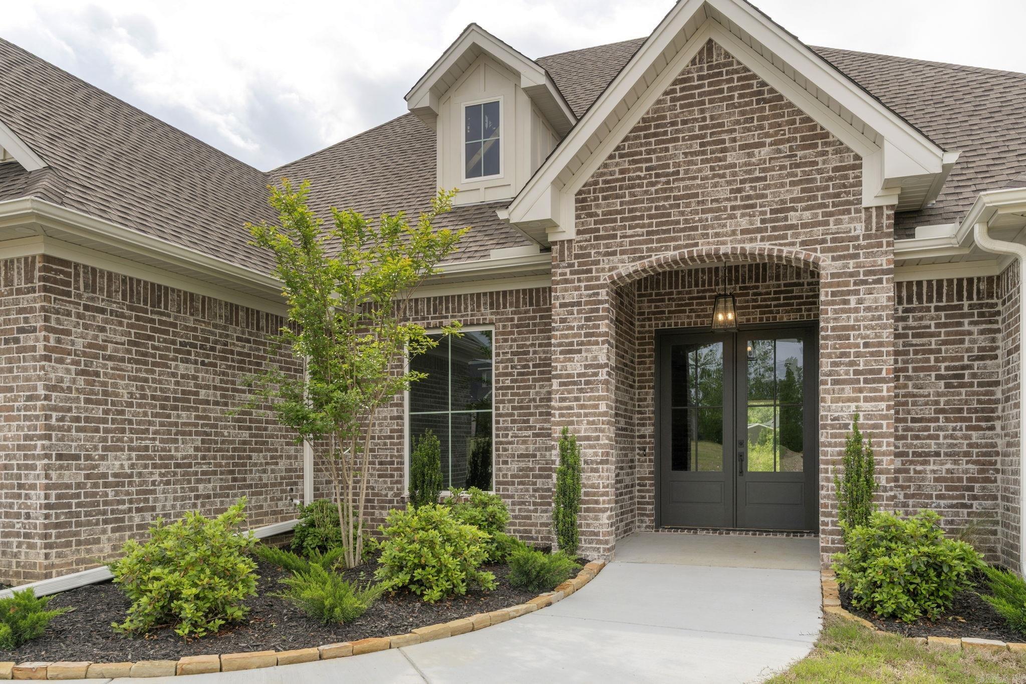 208 Middleton Place  Benton, AR