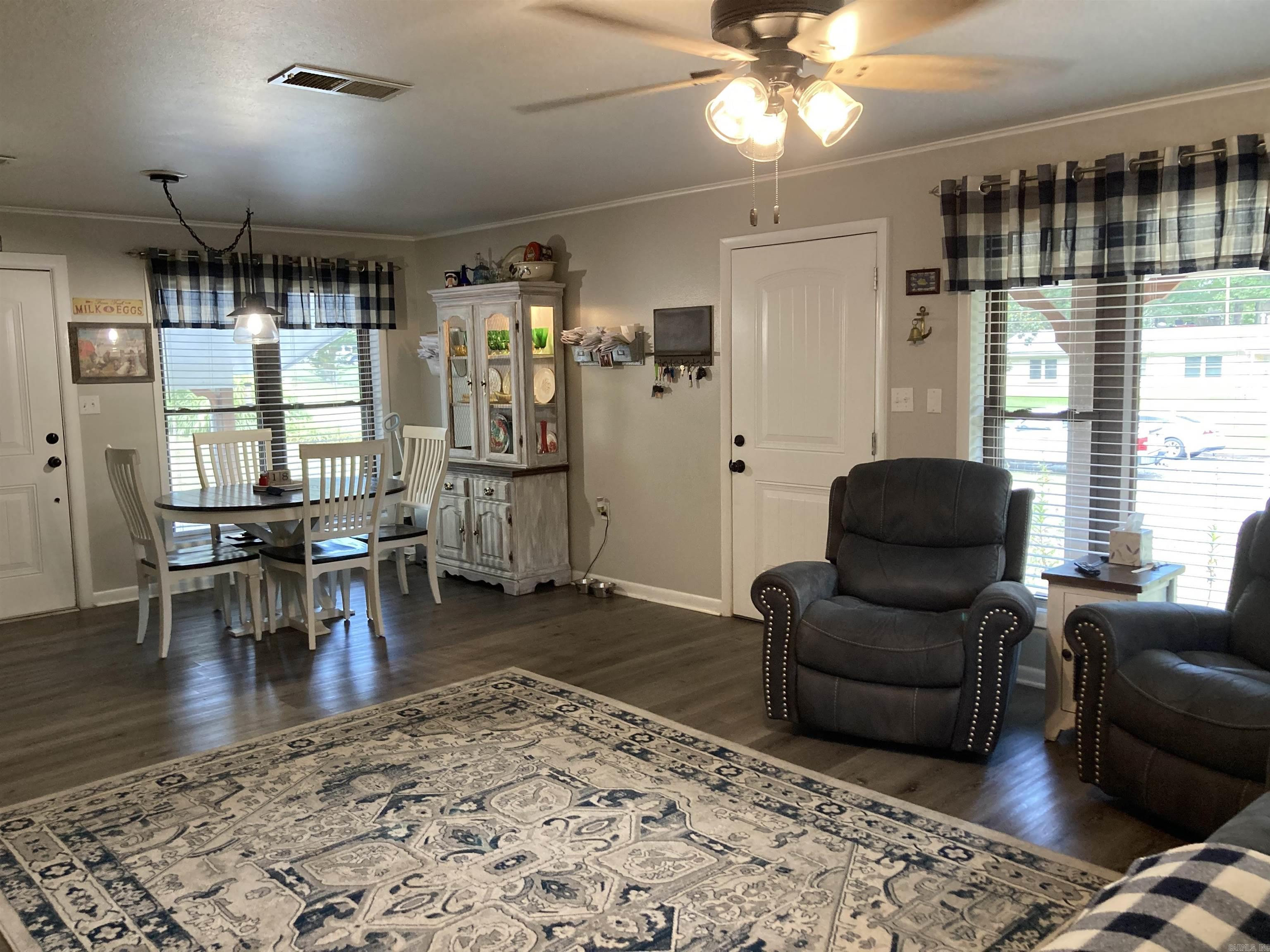 112 Saddler  Wickes, AR