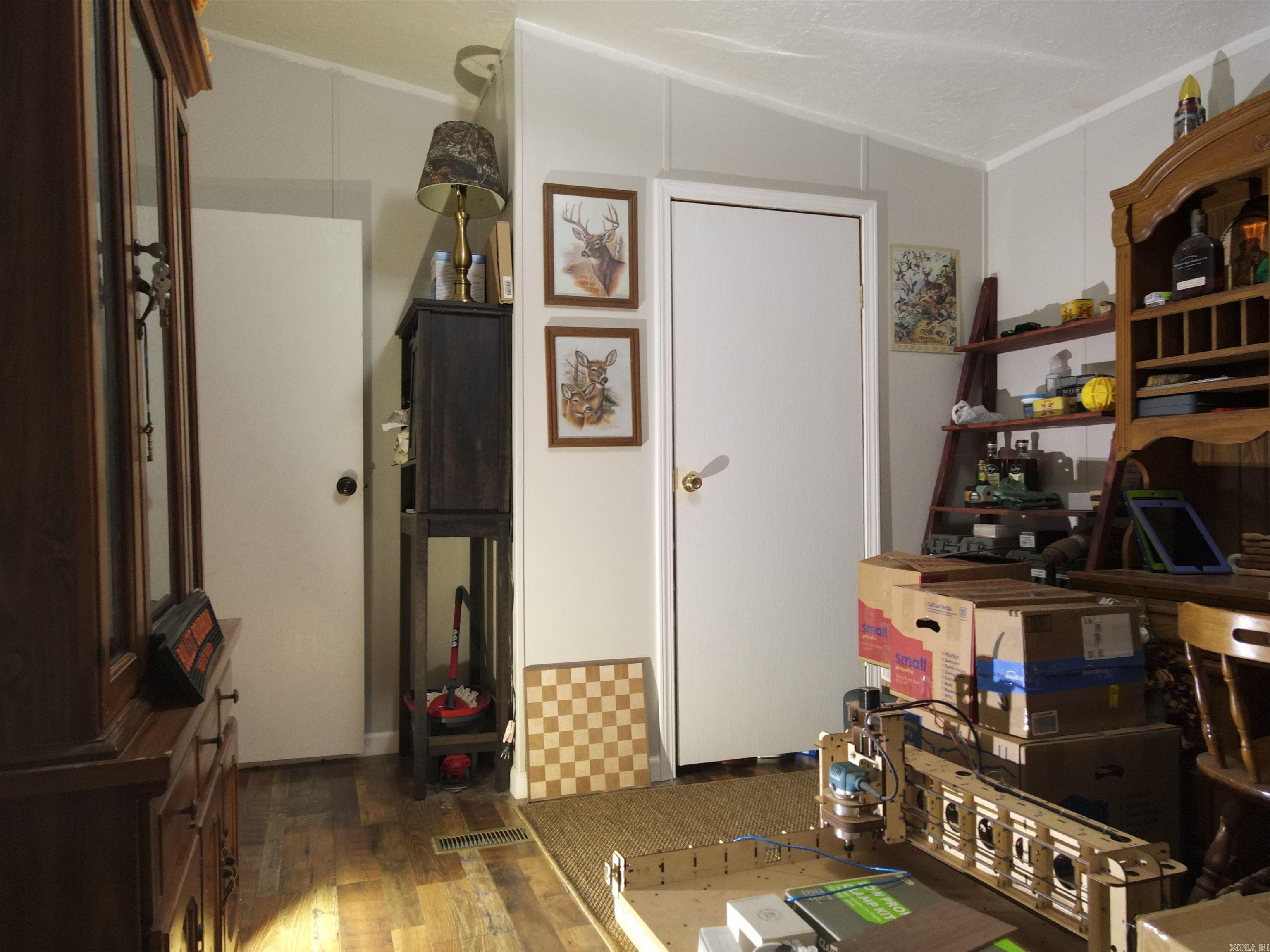 3 Robin  Greenbrier, AR