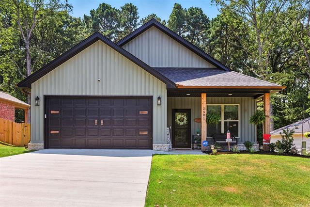 2501  Janet  Benton, AR
