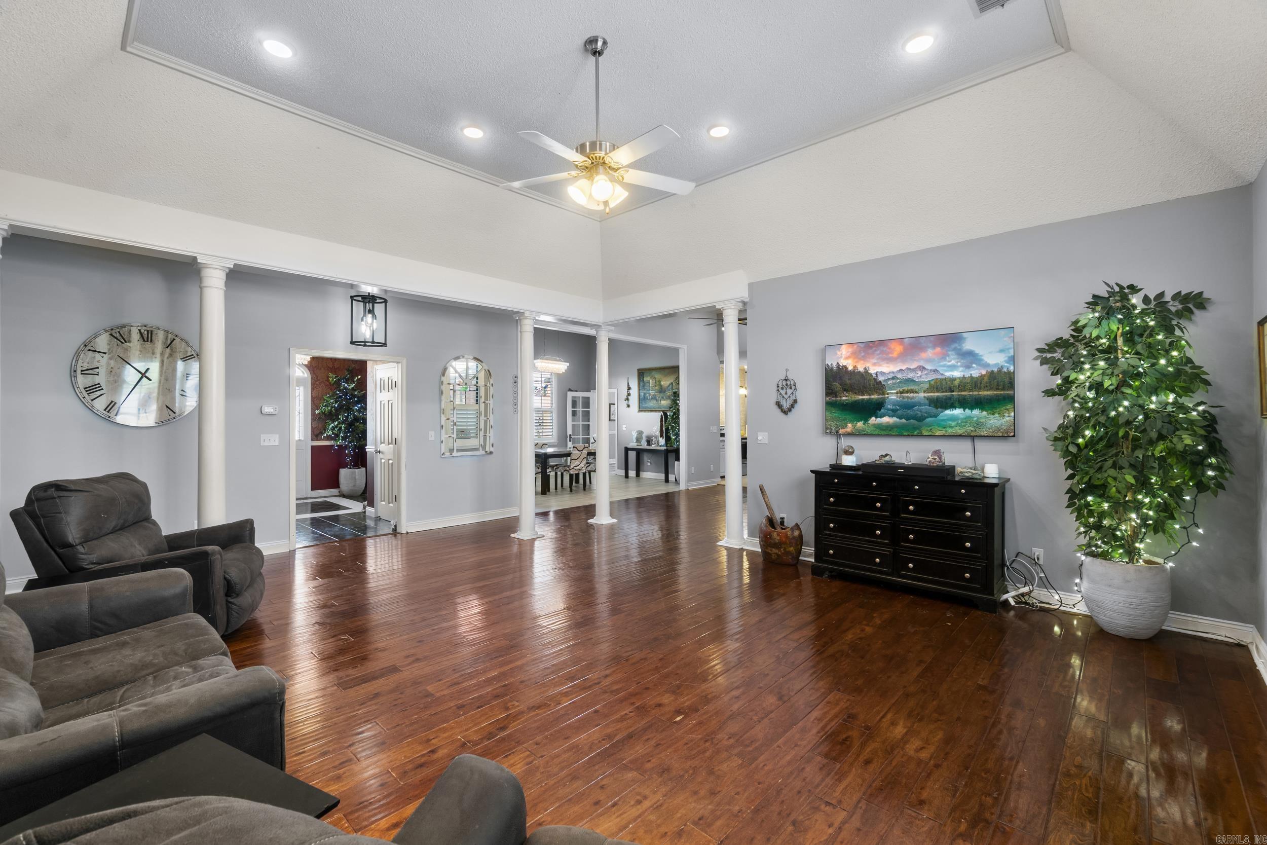17 Ozark Dr  Damascus, AR