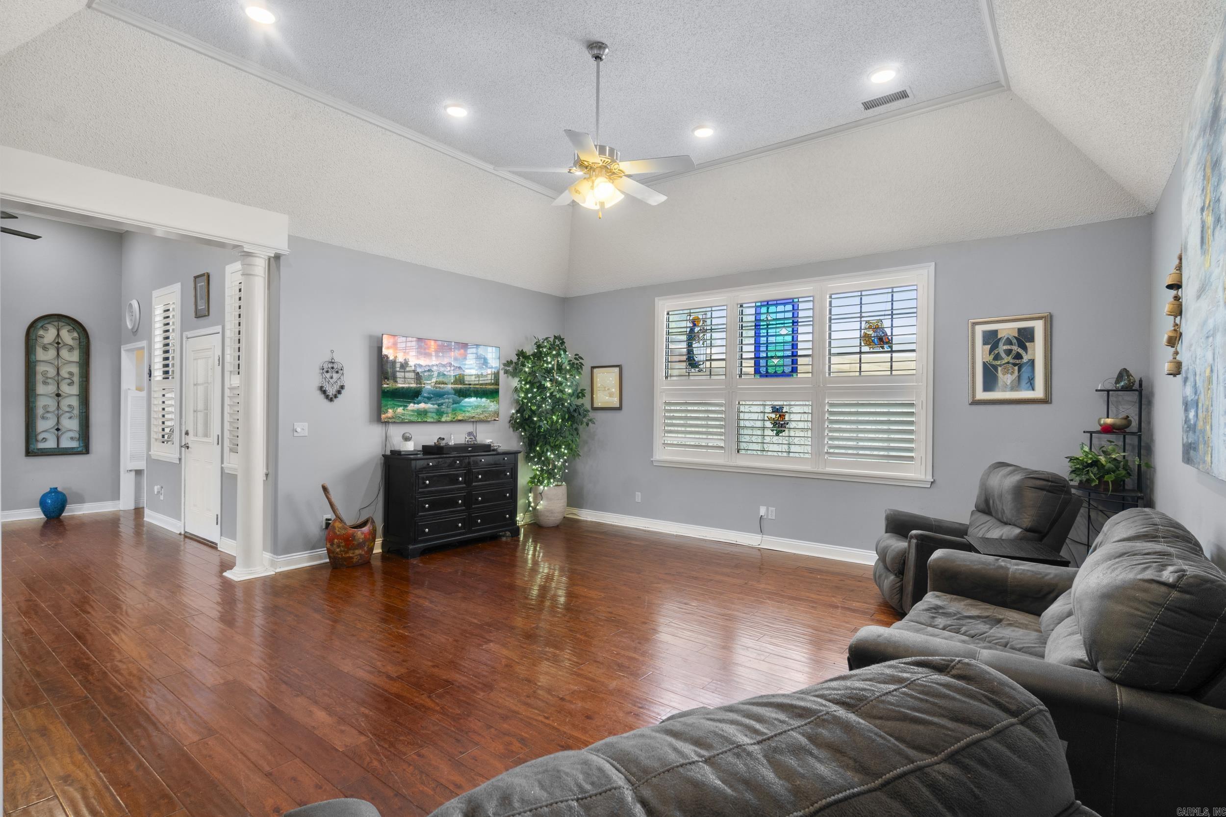 17 Ozark Dr  Damascus, AR