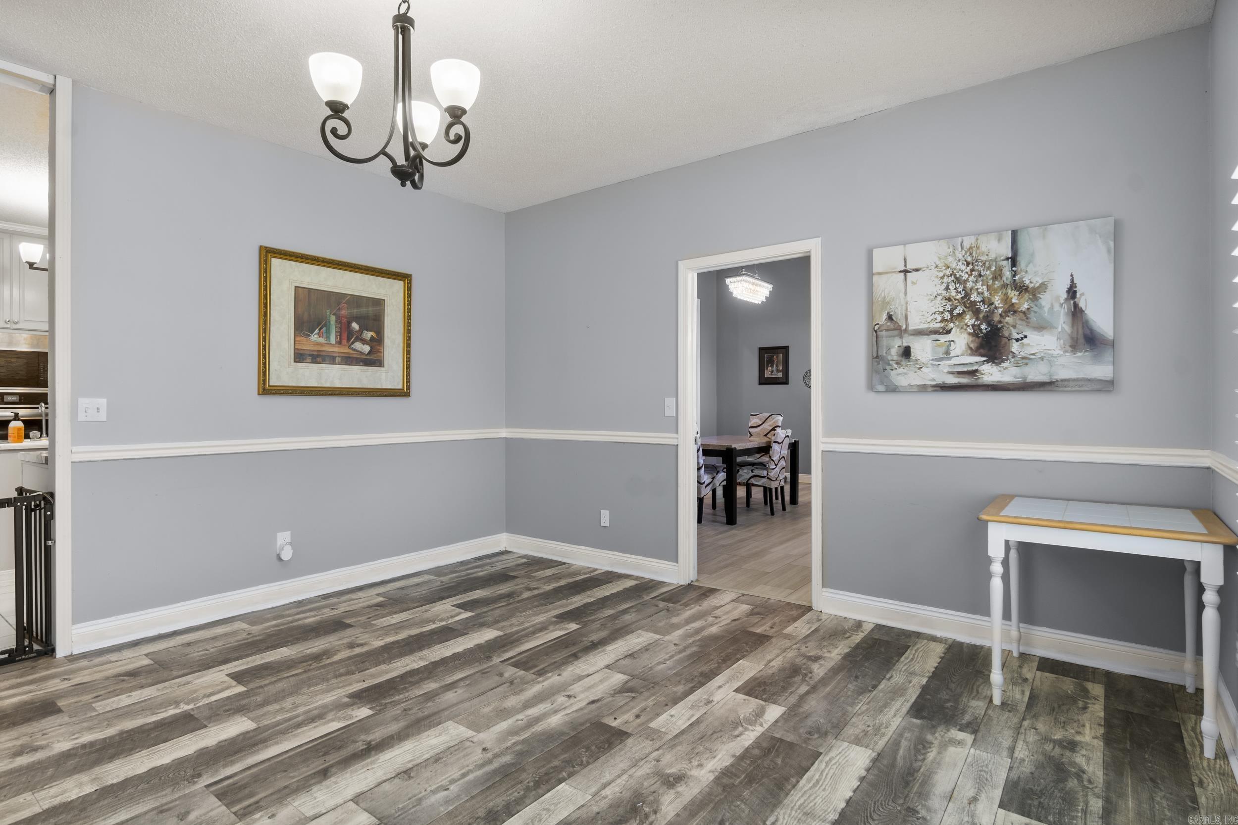 17 Ozark Dr  Damascus, AR