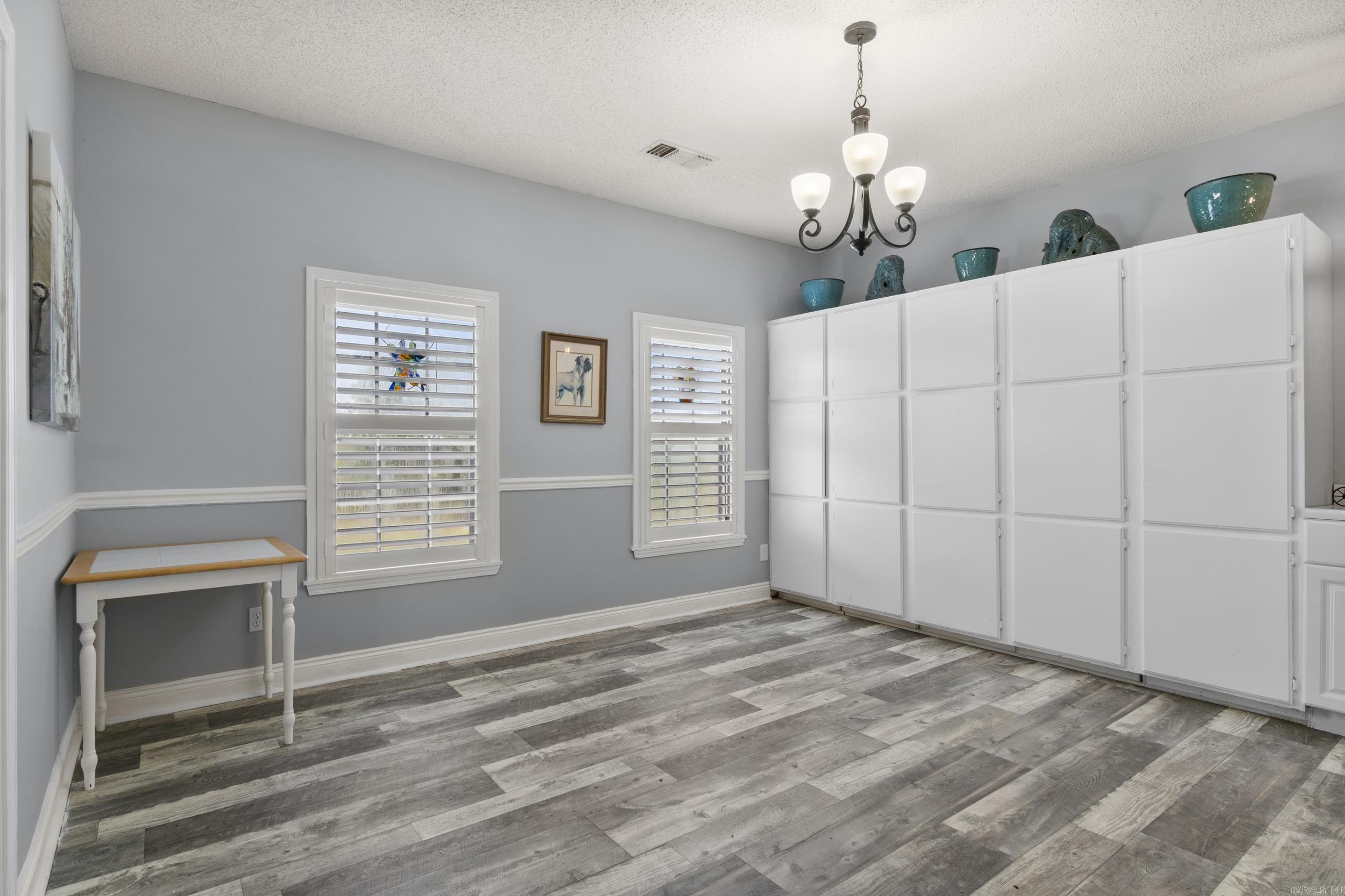 17 Ozark Dr  Damascus, AR