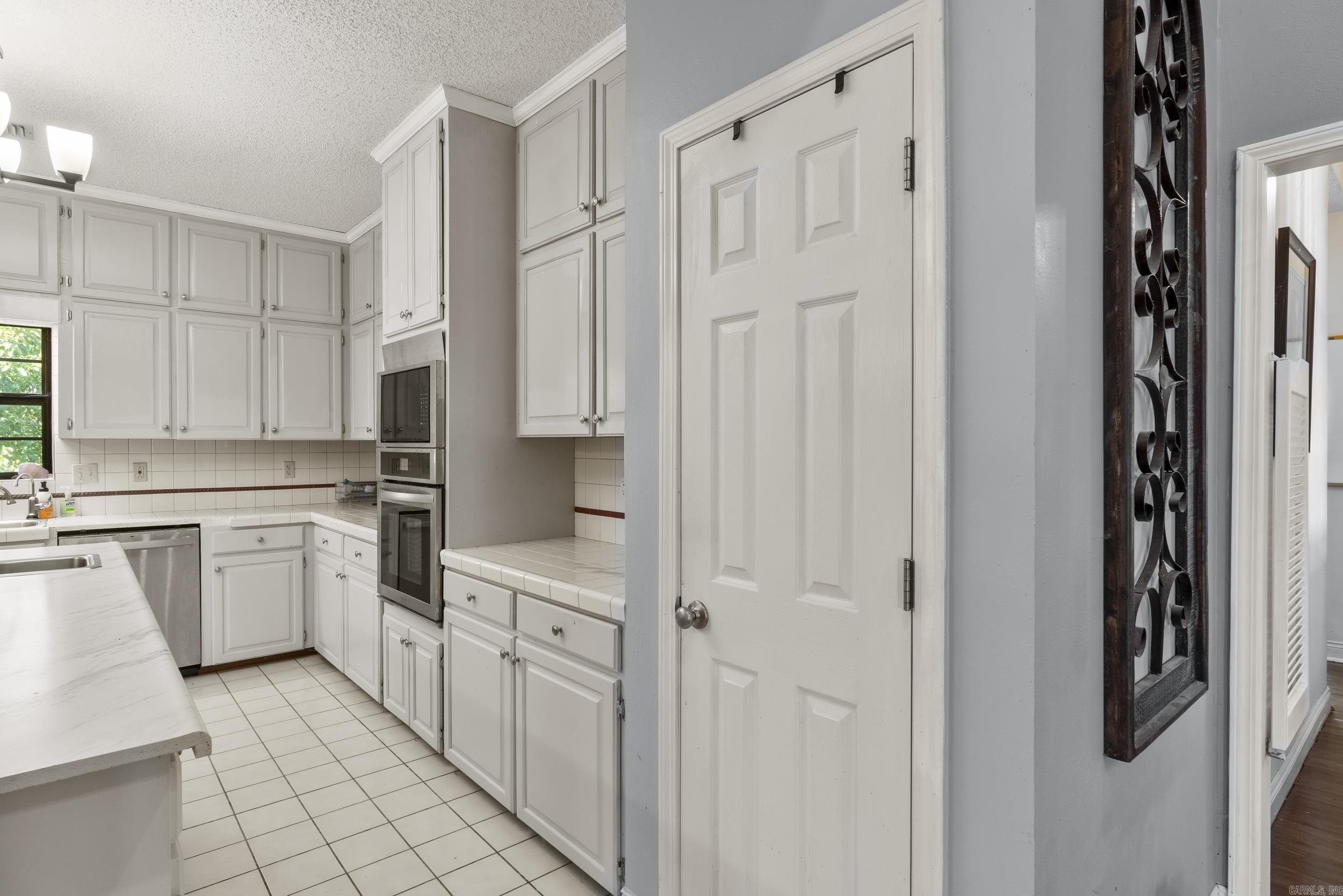 17 Ozark Dr  Damascus, AR
