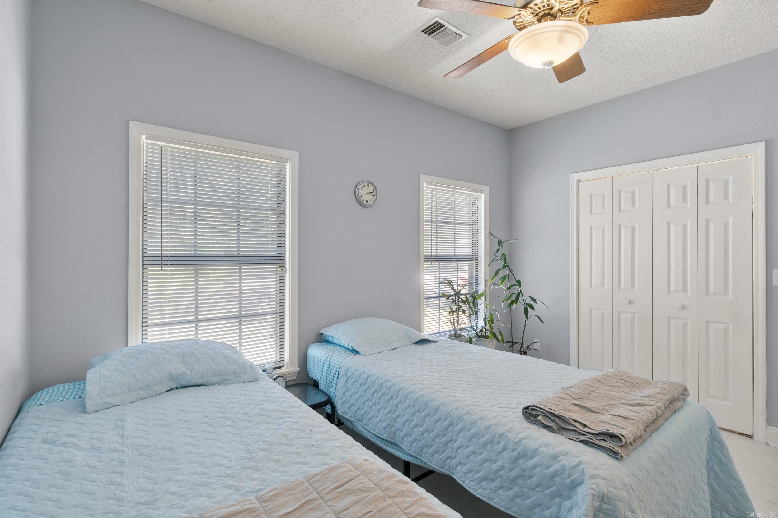 17 Ozark Dr  Damascus, AR