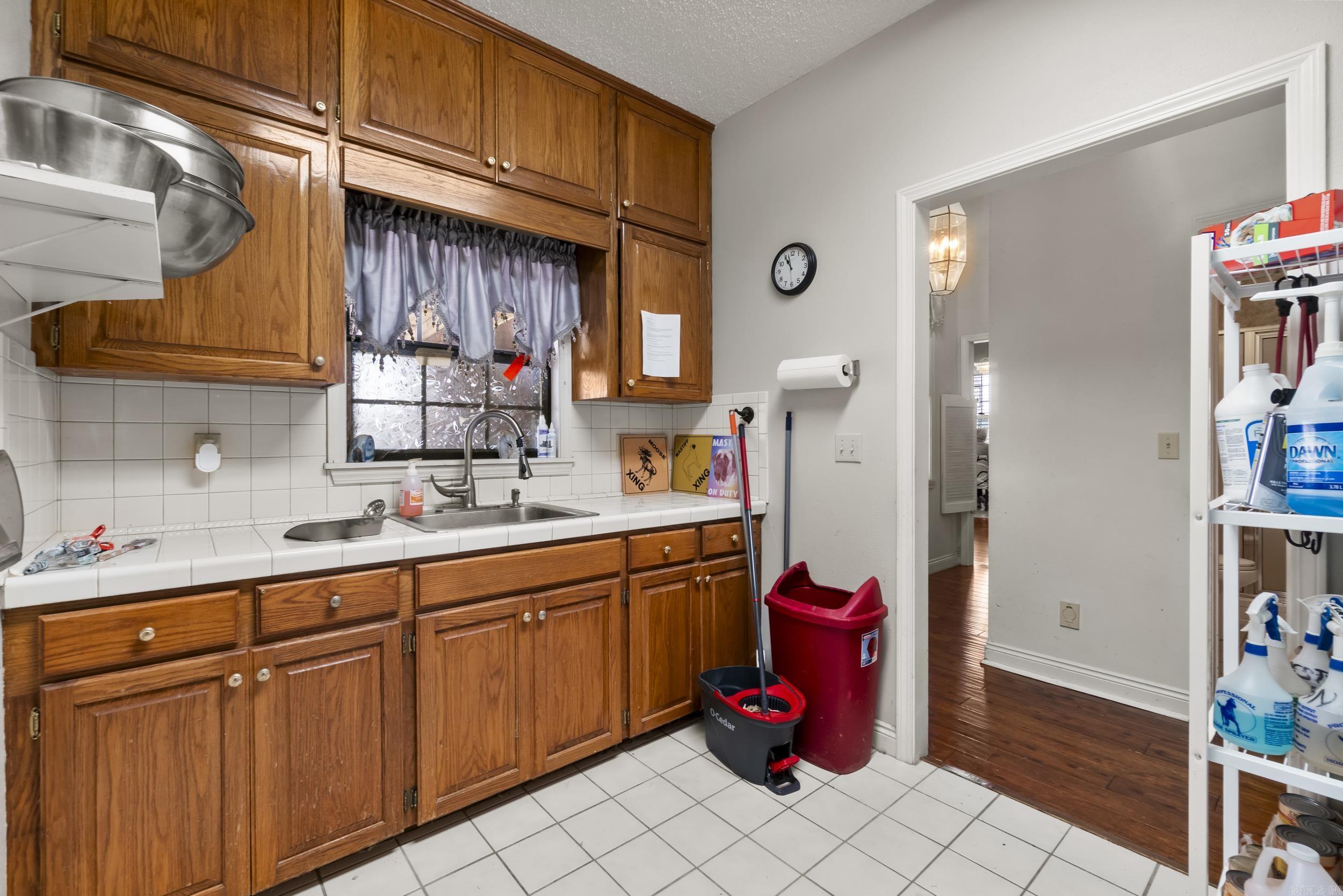 17 Ozark Dr  Damascus, AR