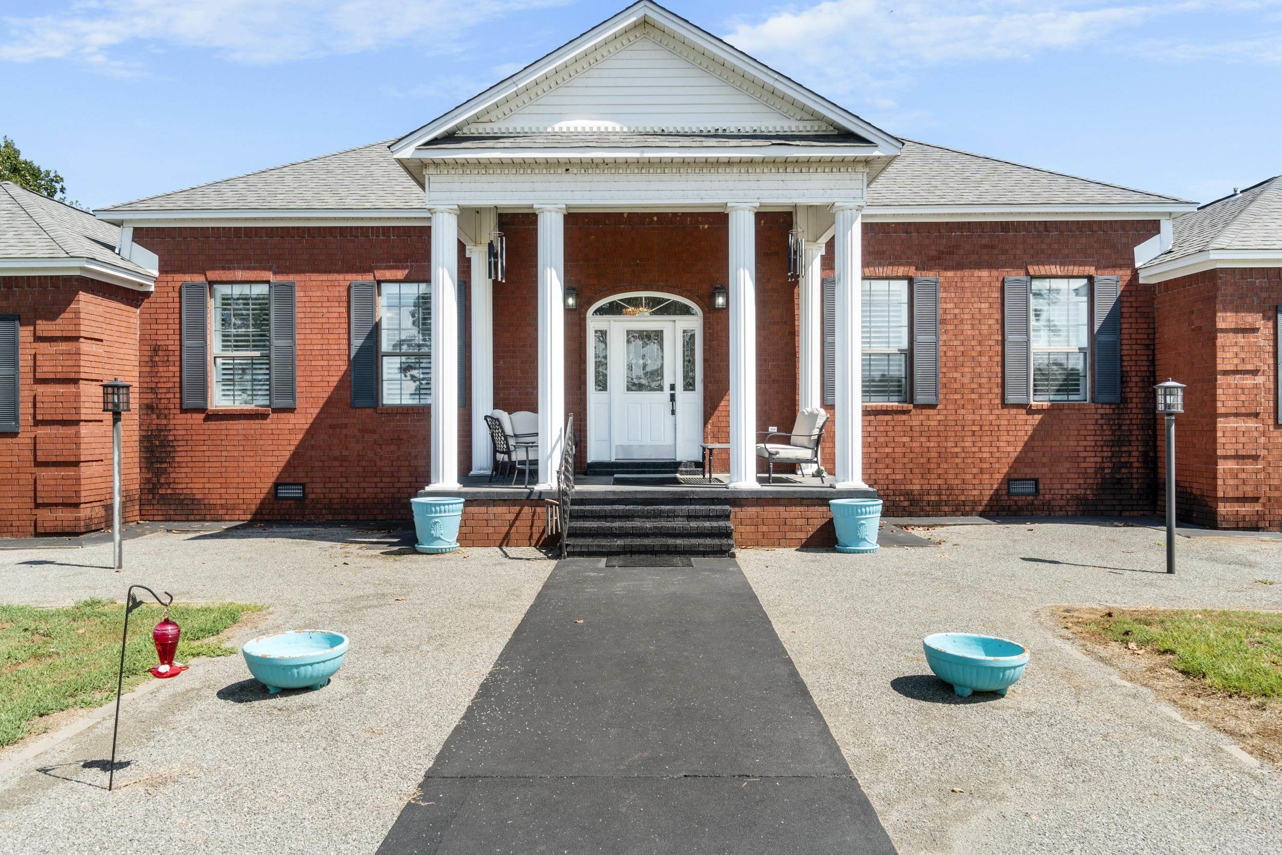17 Ozark Dr  Damascus, AR