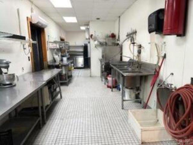 2121 Batesville Blvd  Batesville, AR