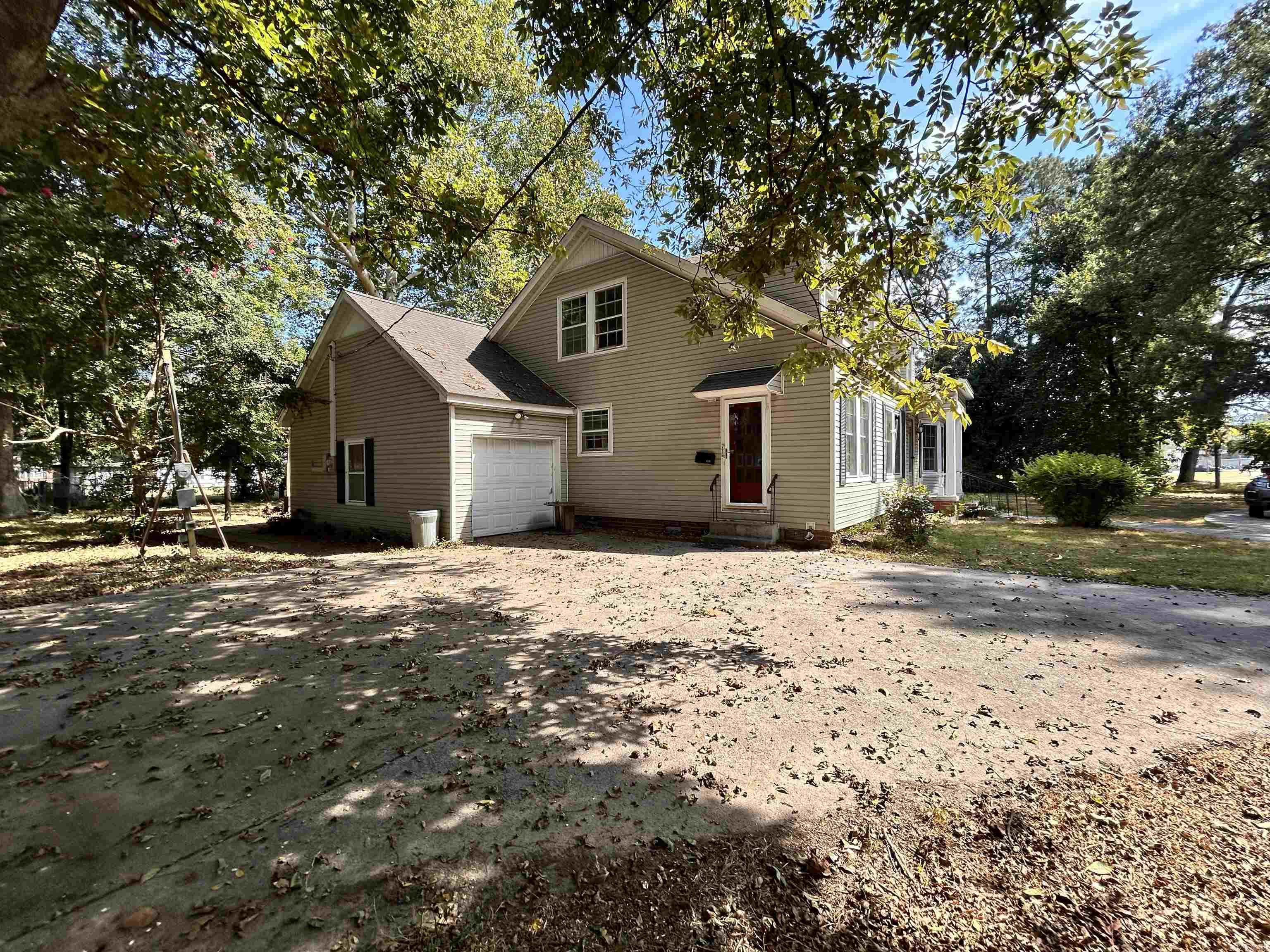 609 E Fordyce  England, AR