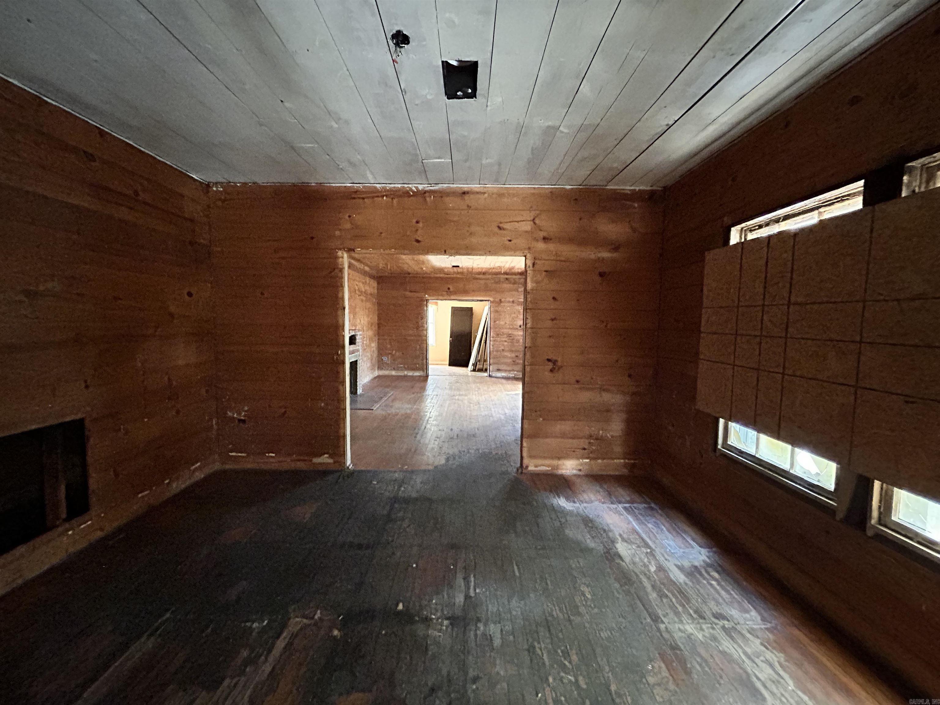 609 E Fordyce  England, AR