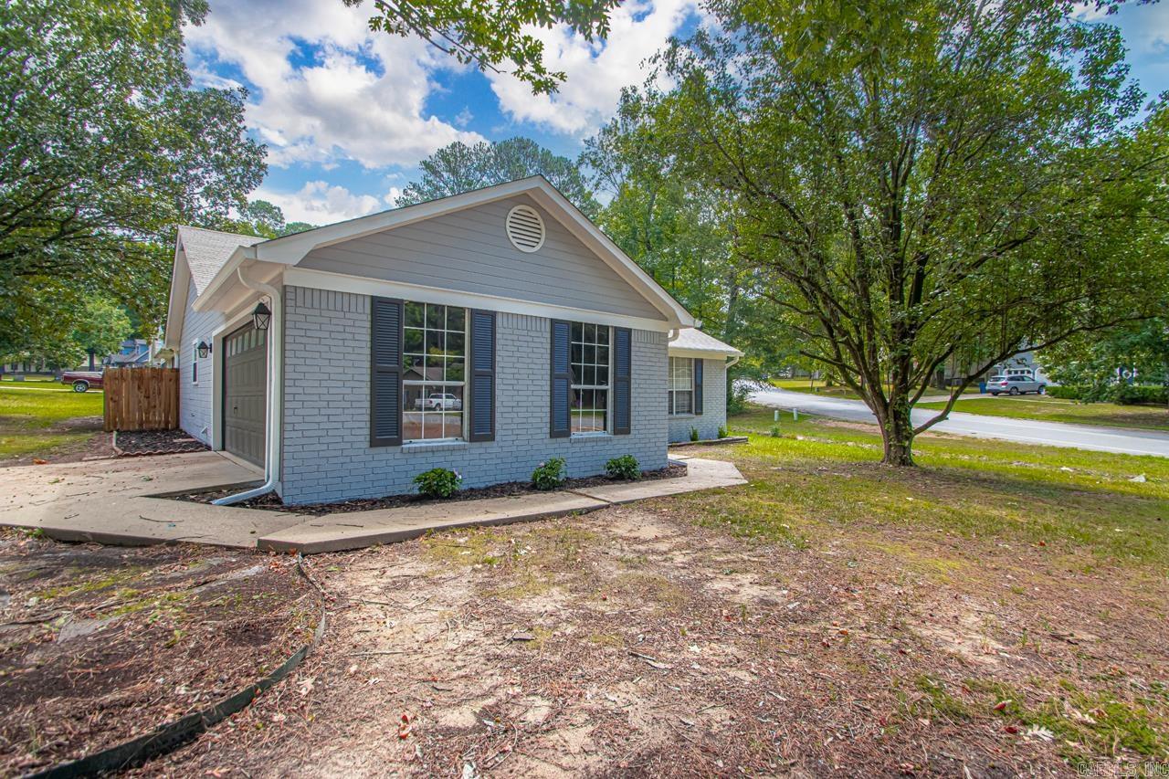 2106 Raintree  Bryant, AR
