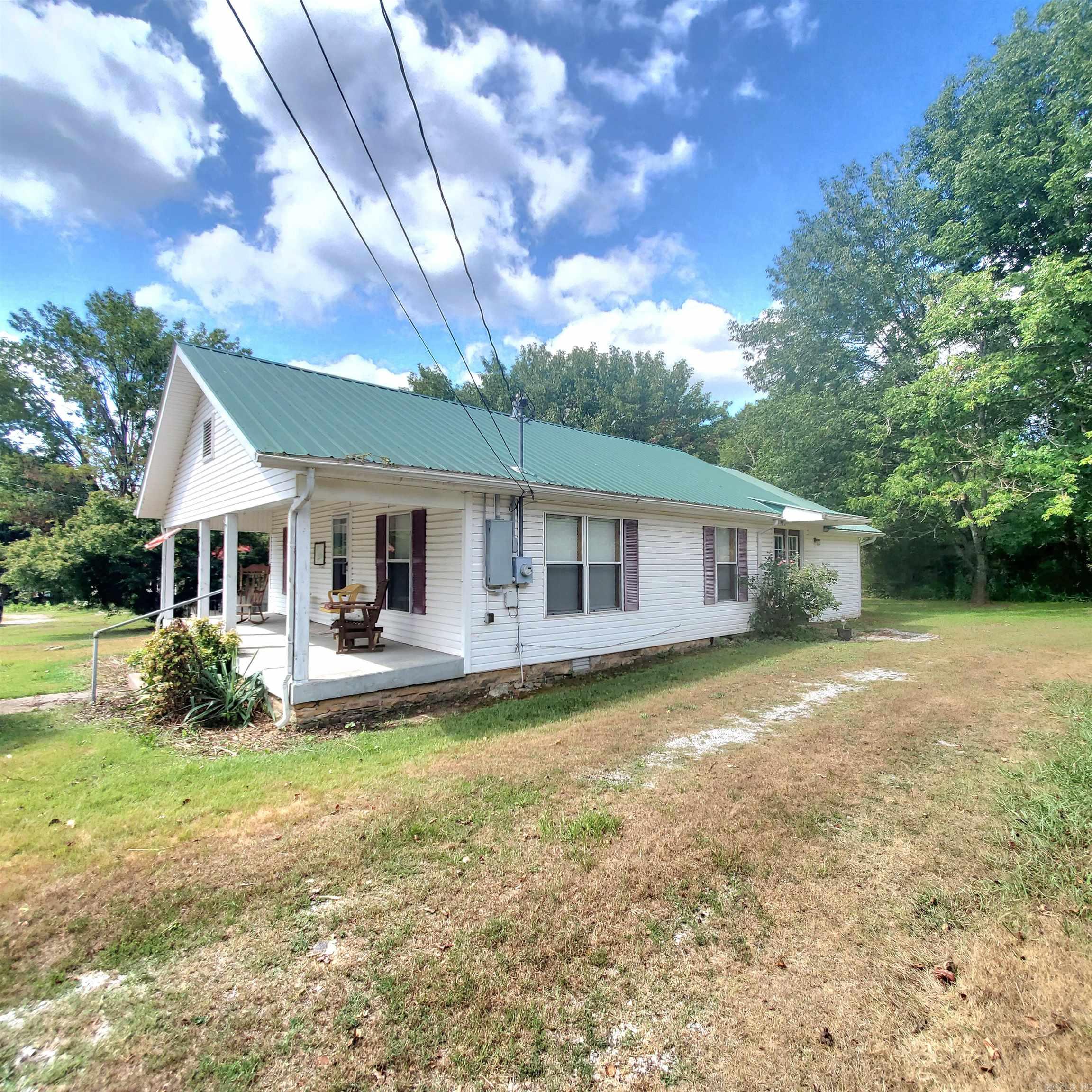 210 N Vine  Mountain View, AR