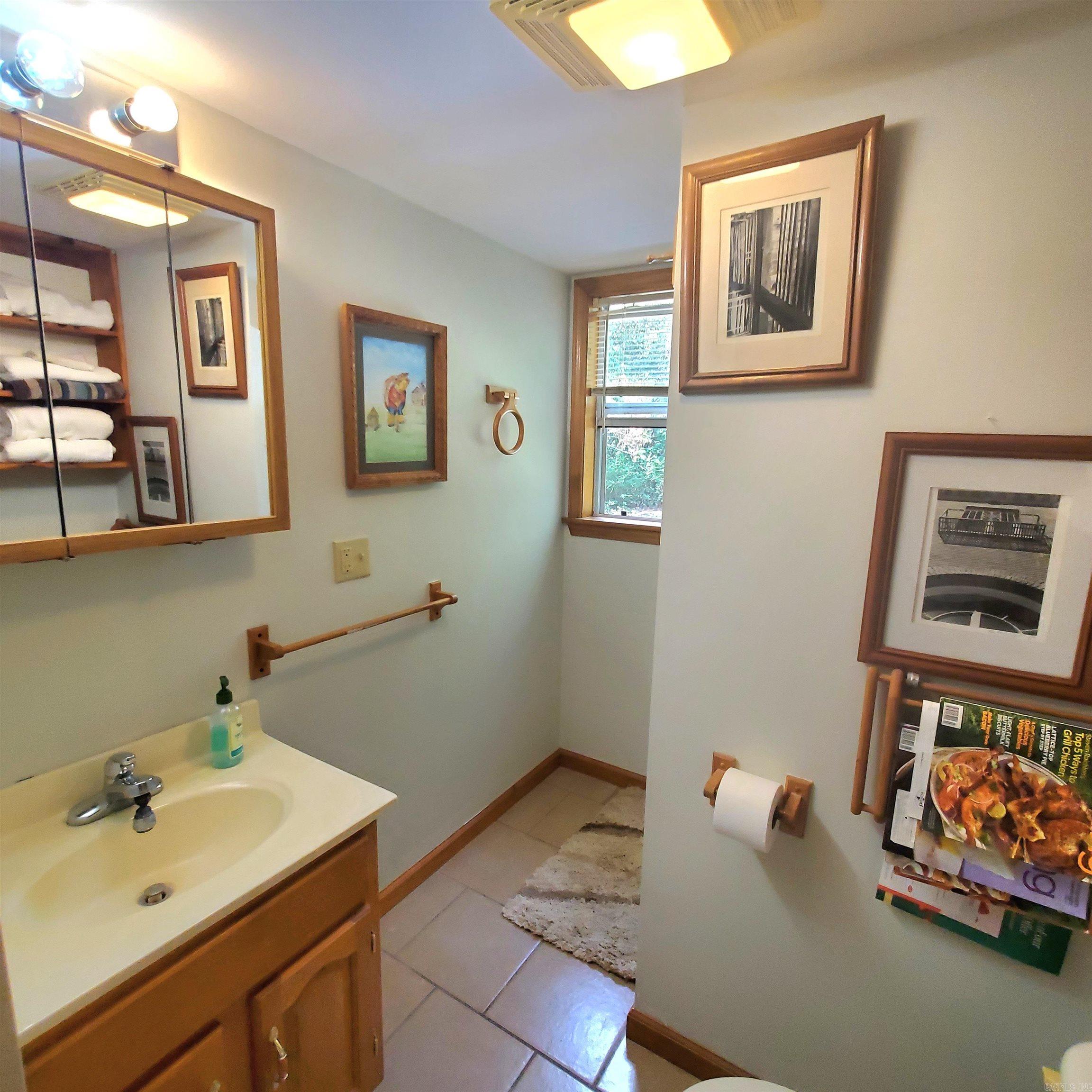 210 N Vine  Mountain View, AR