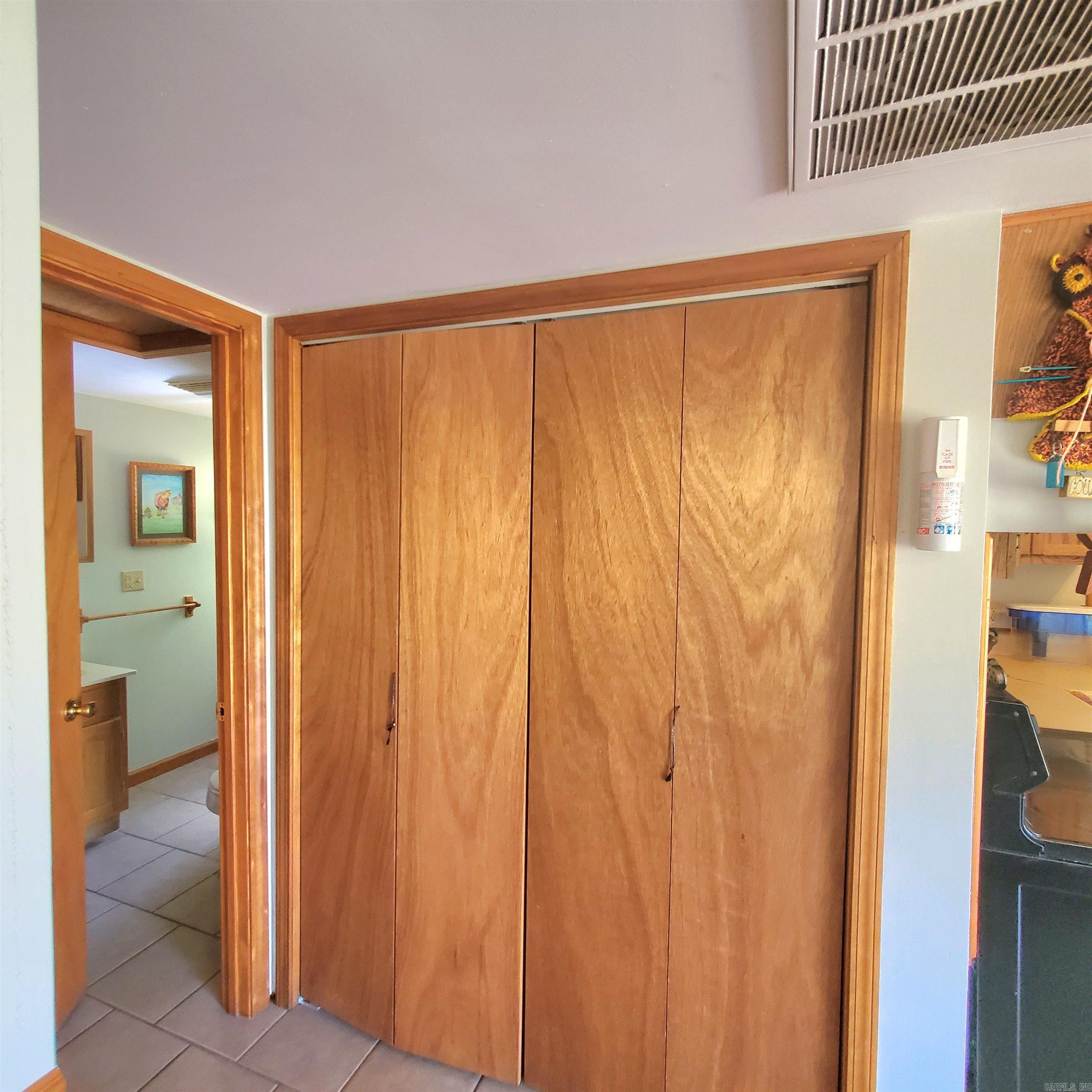 210 N Vine  Mountain View, AR