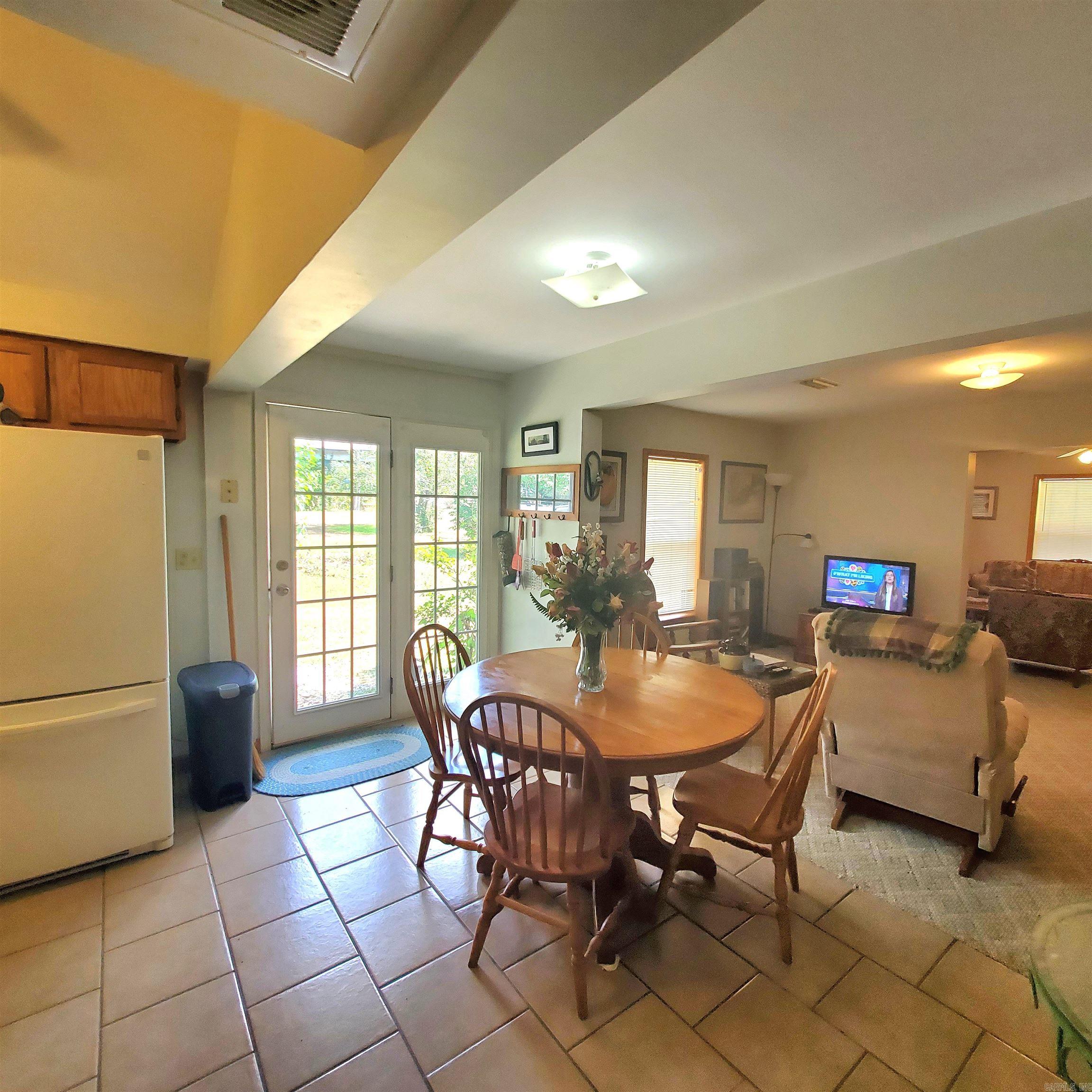 210 N Vine  Mountain View, AR