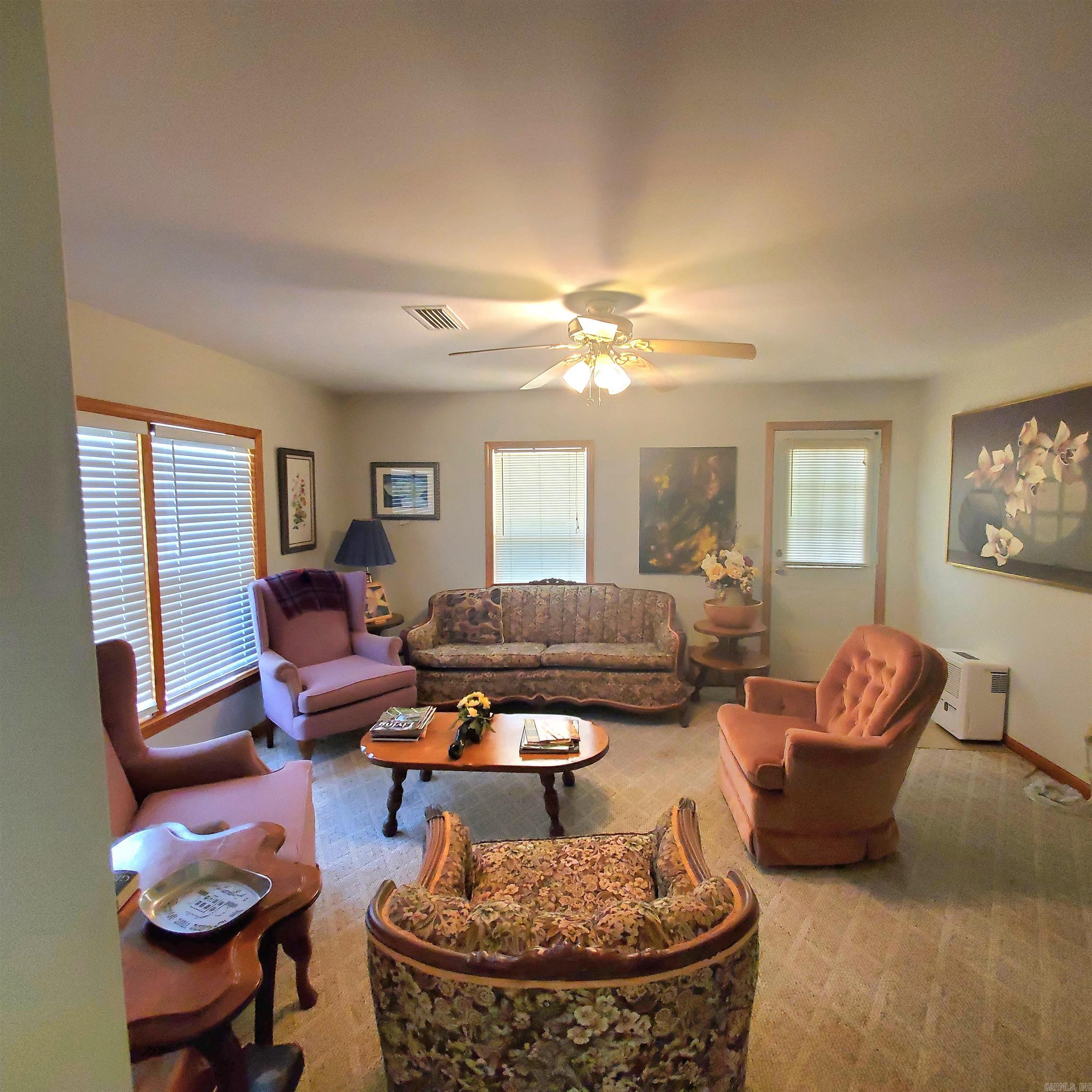 210 N Vine  Mountain View, AR