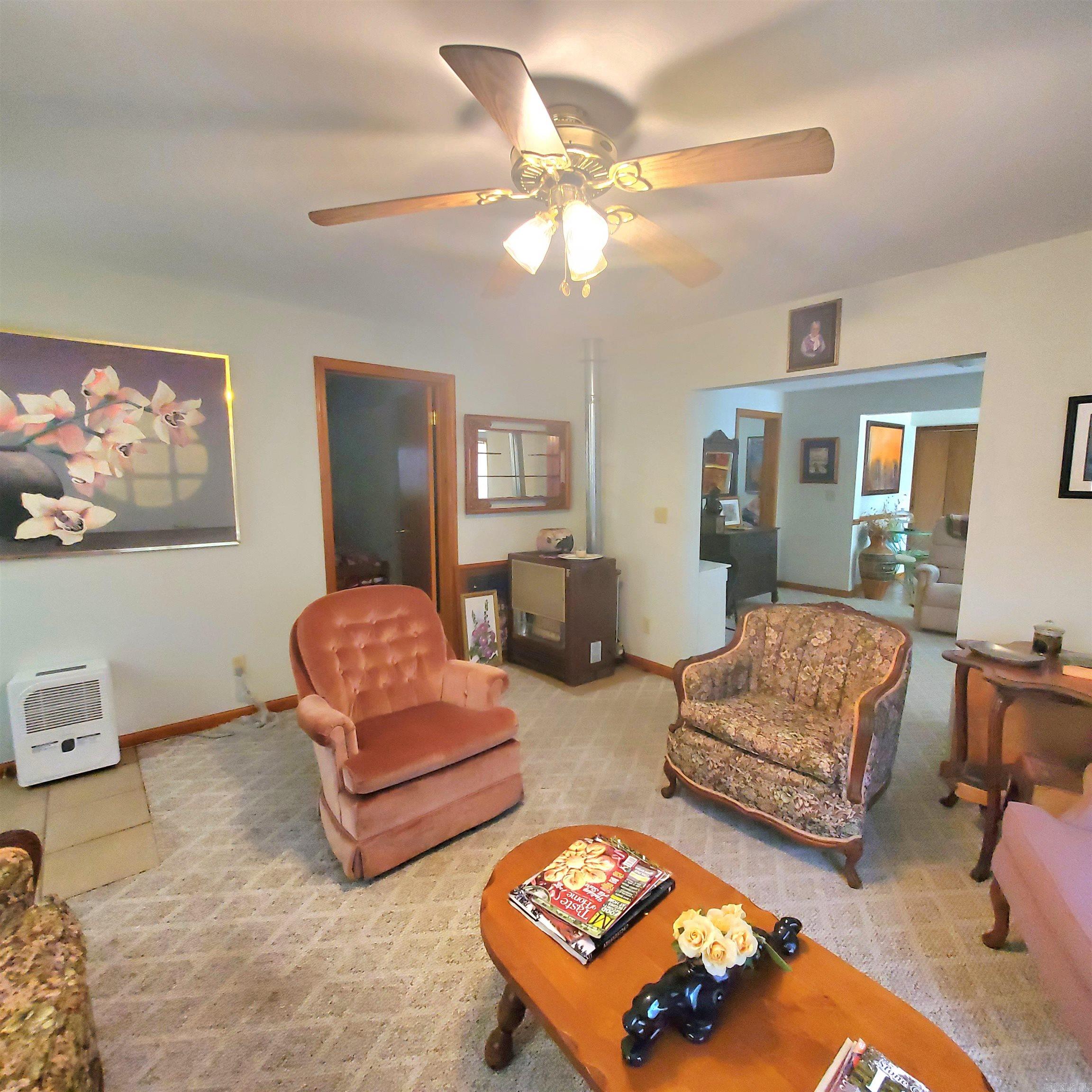 210 N Vine  Mountain View, AR