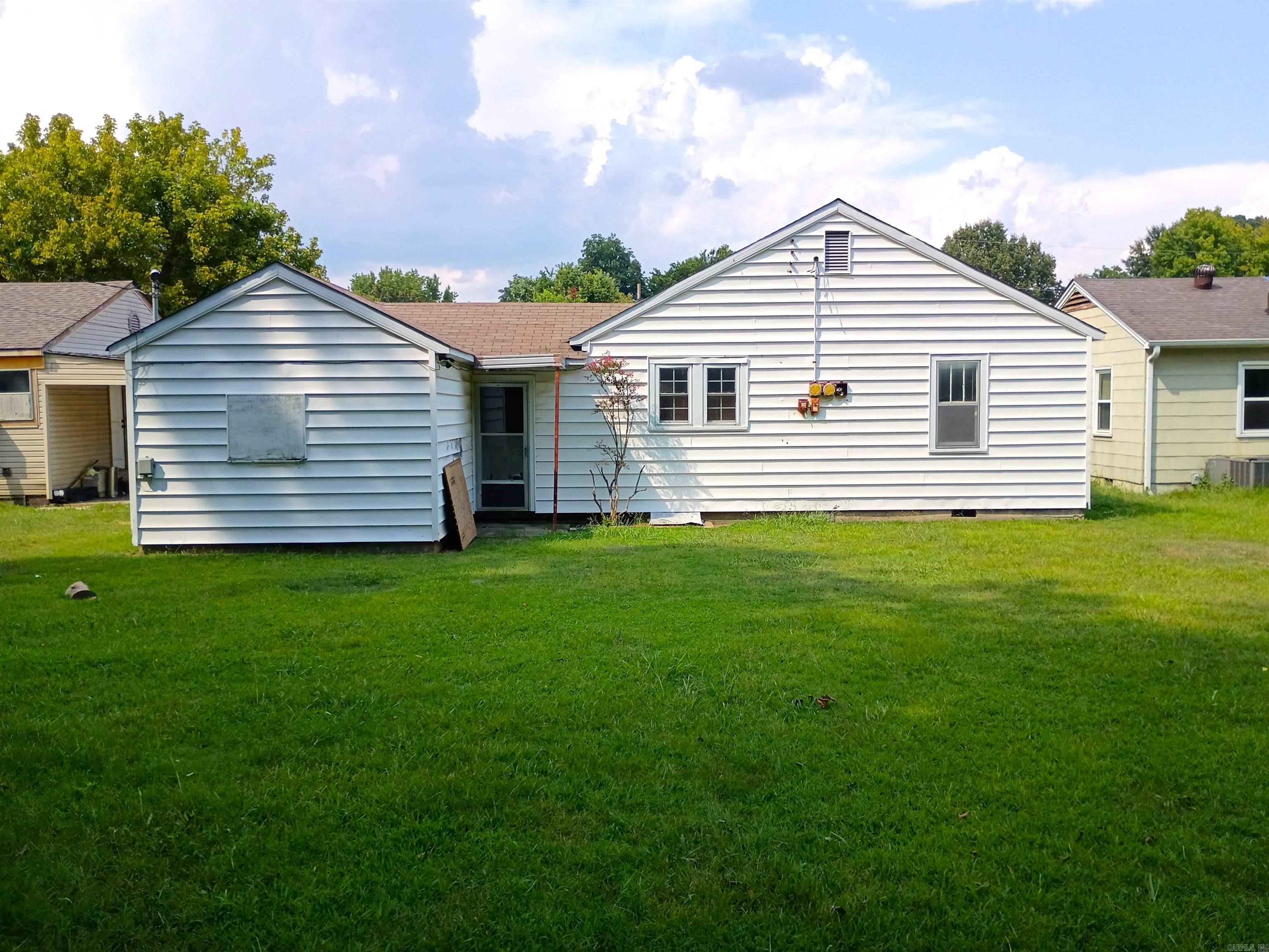 908 W. Thompson  Paragould, AR