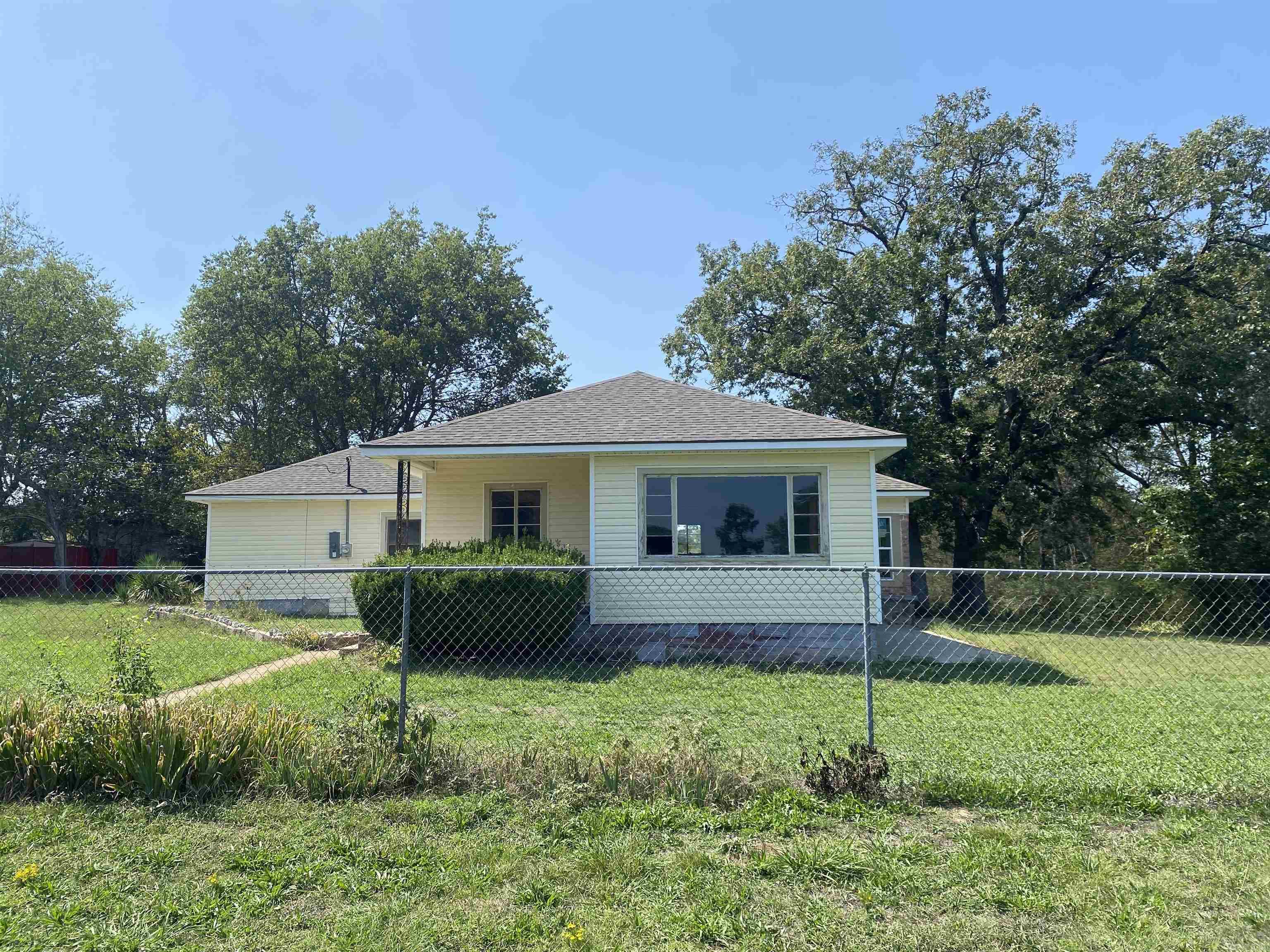 39 & 41 Mockingbird Lane Story, AR 71970
