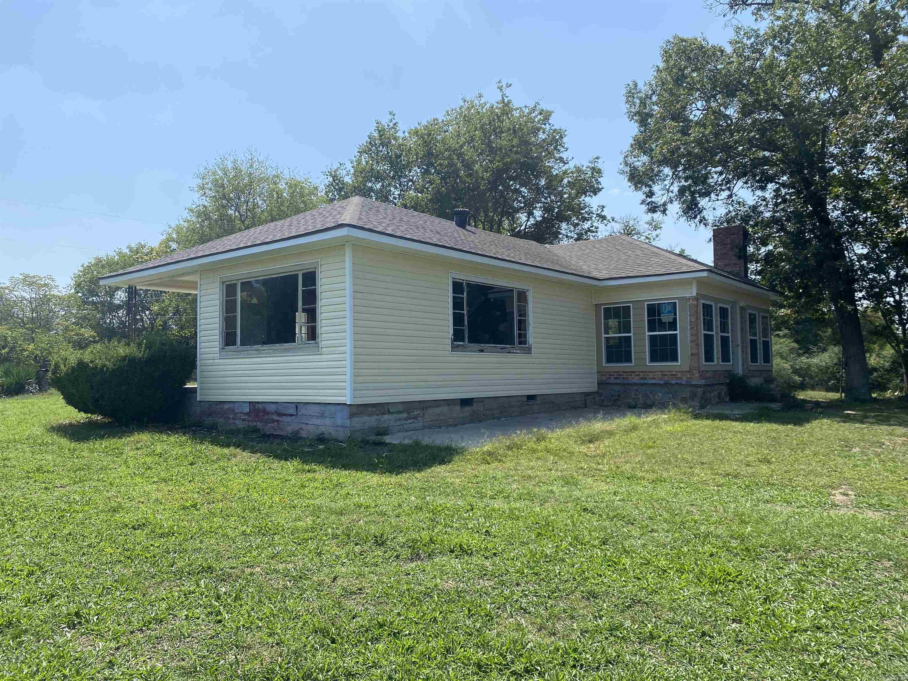 39 & 41 Mockingbird Lane Story, AR 71970