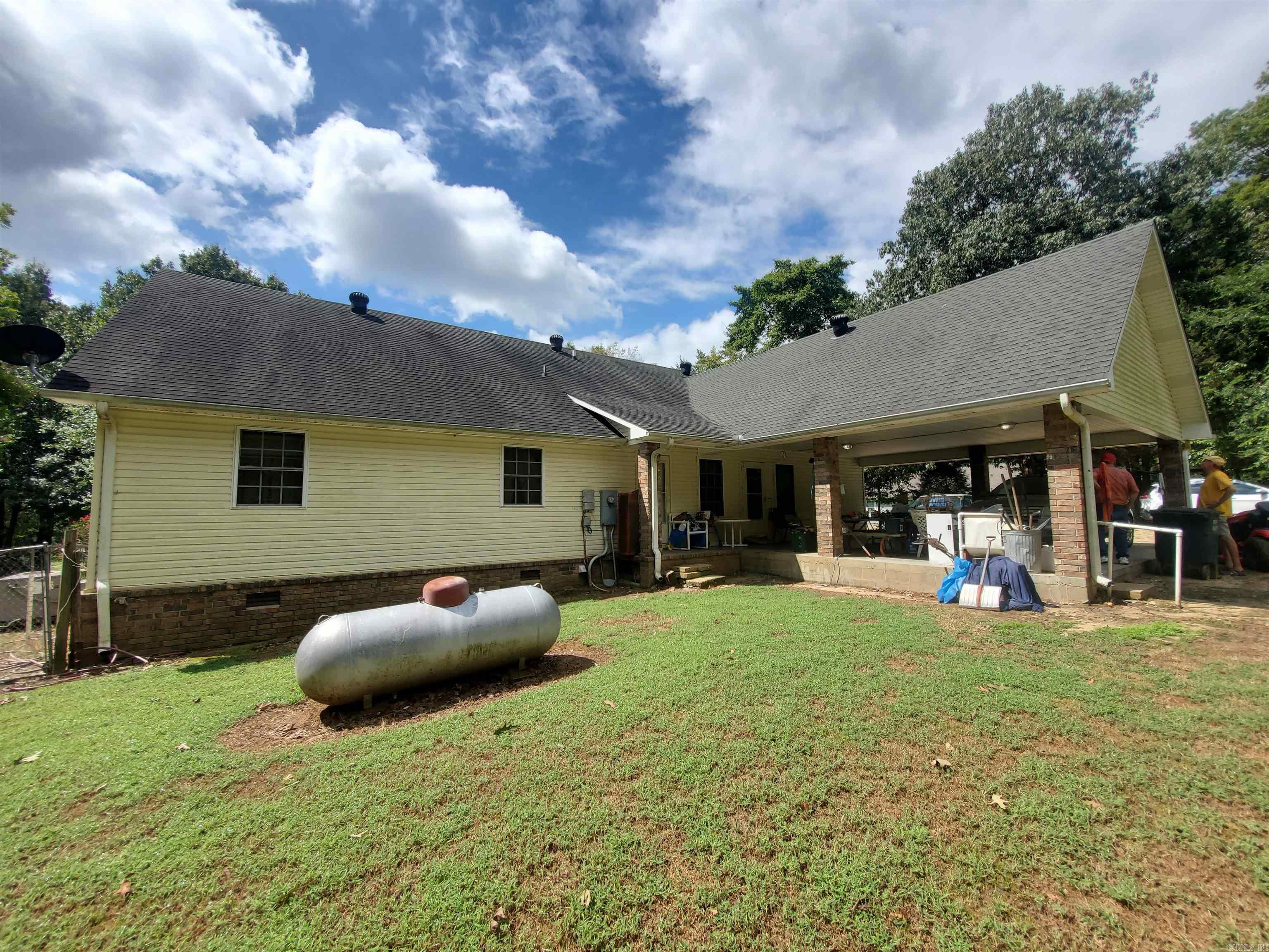 1377 W Court Street Piggott, AR 72454