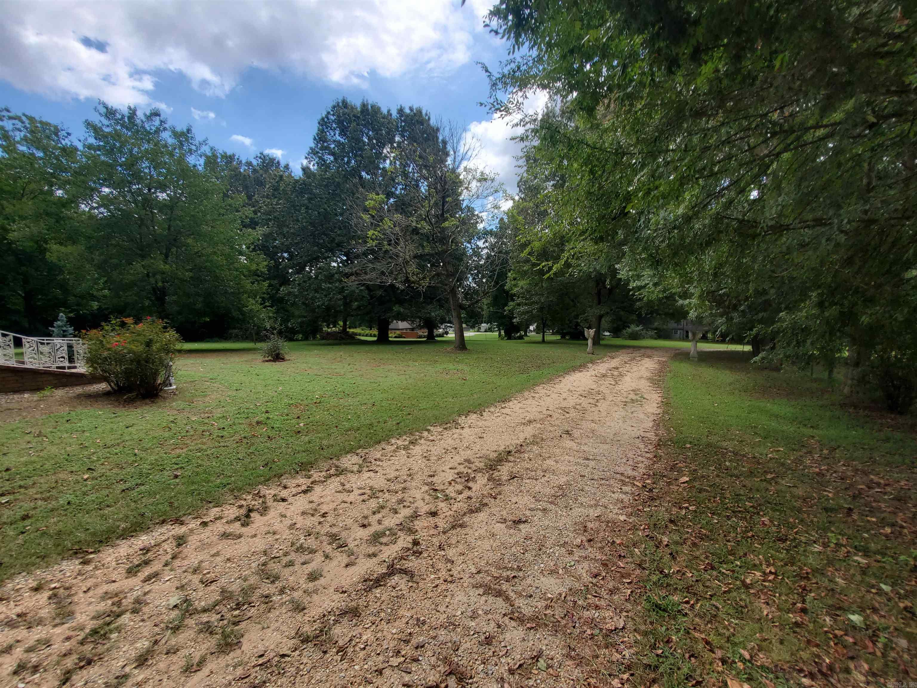 1377 W Court Street Piggott, AR 72454
