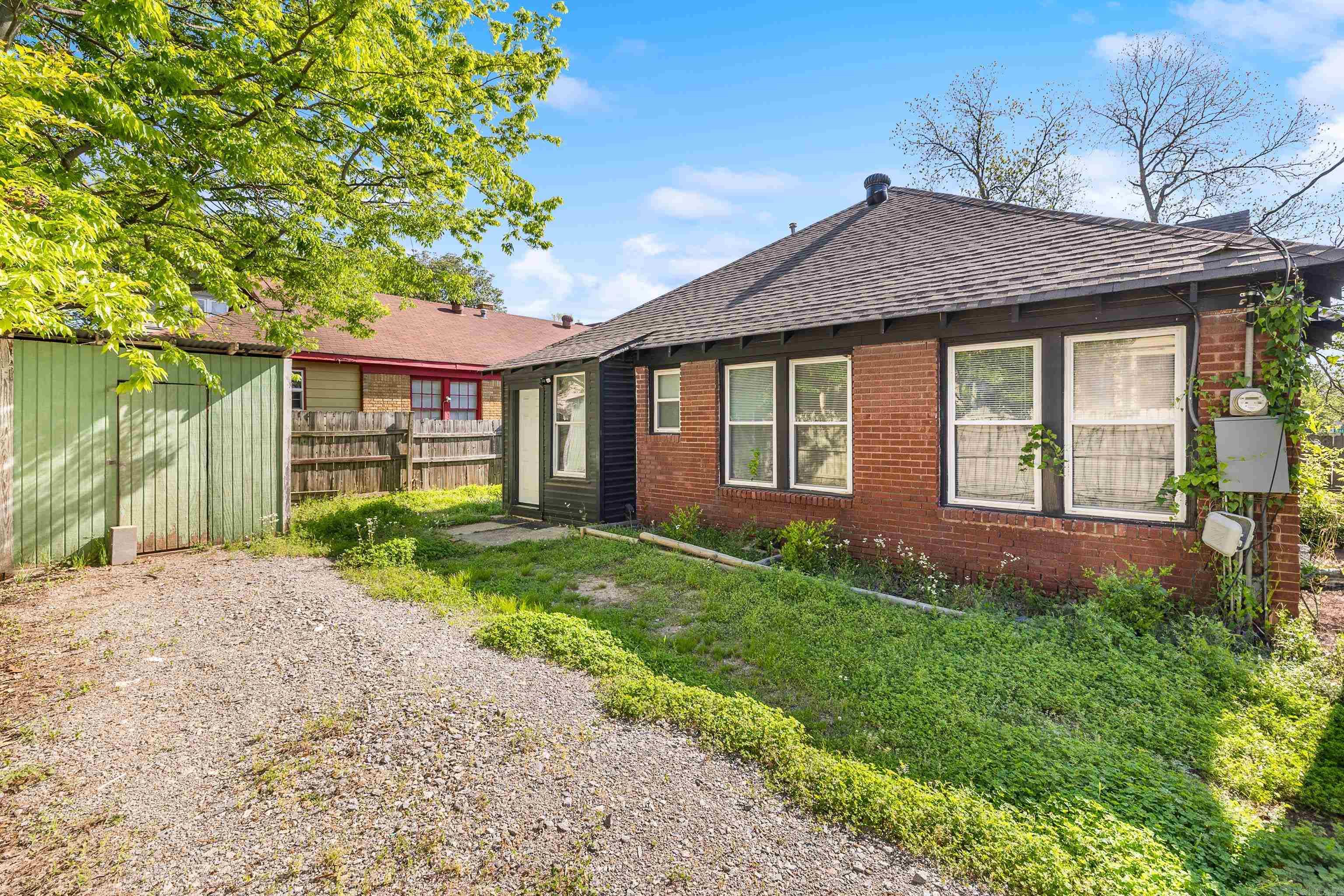 1424 Wolfe  Little Rock, AR