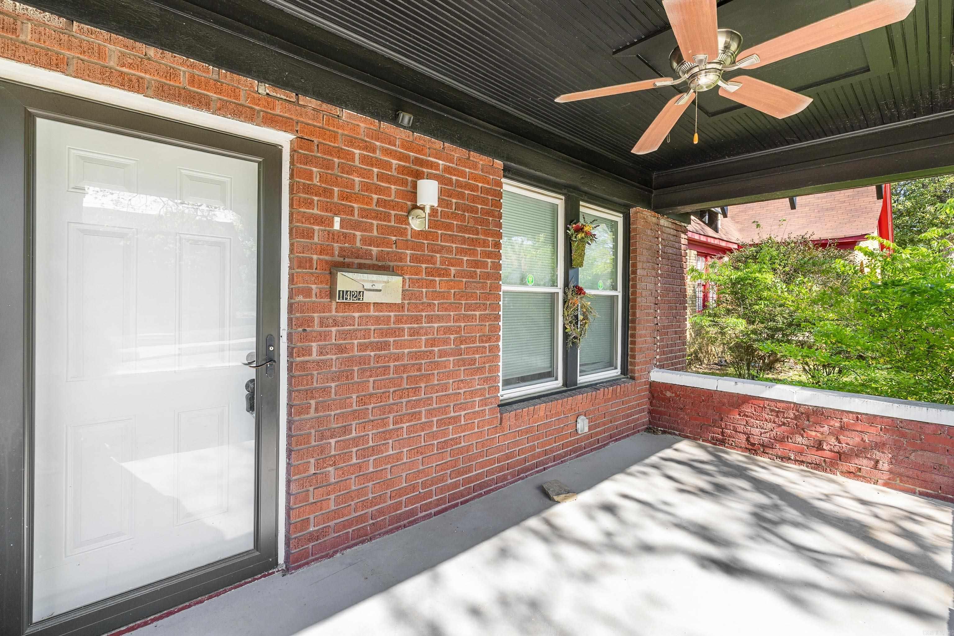 1424 Wolfe  Little Rock, AR