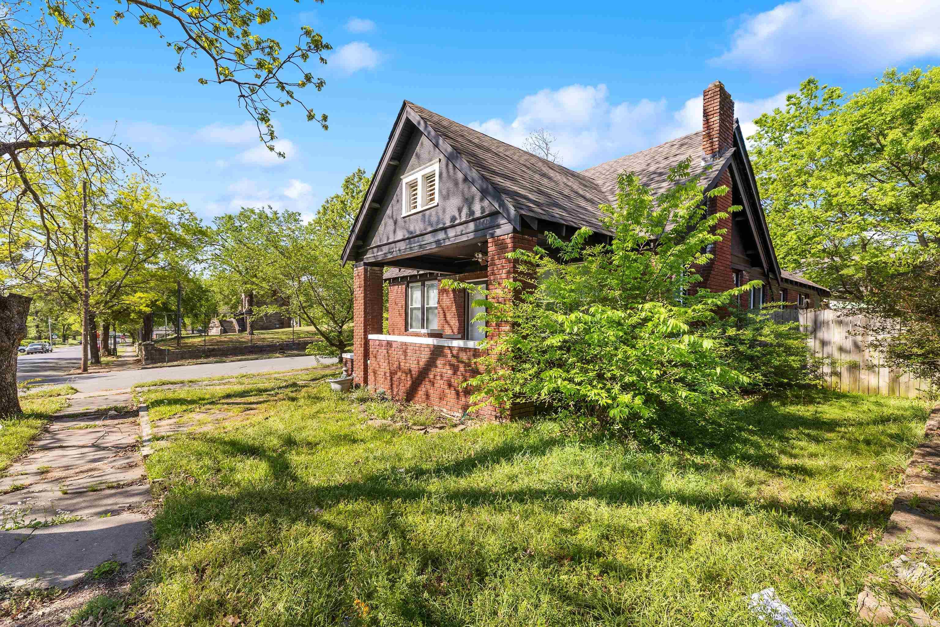 1424 Wolfe  Little Rock, AR
