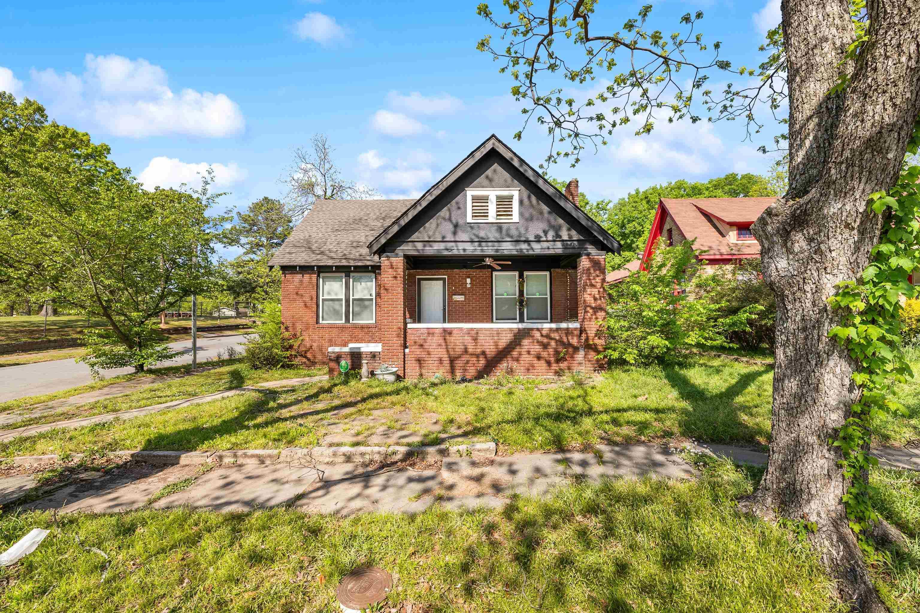 1424 Wolfe  Little Rock, AR
