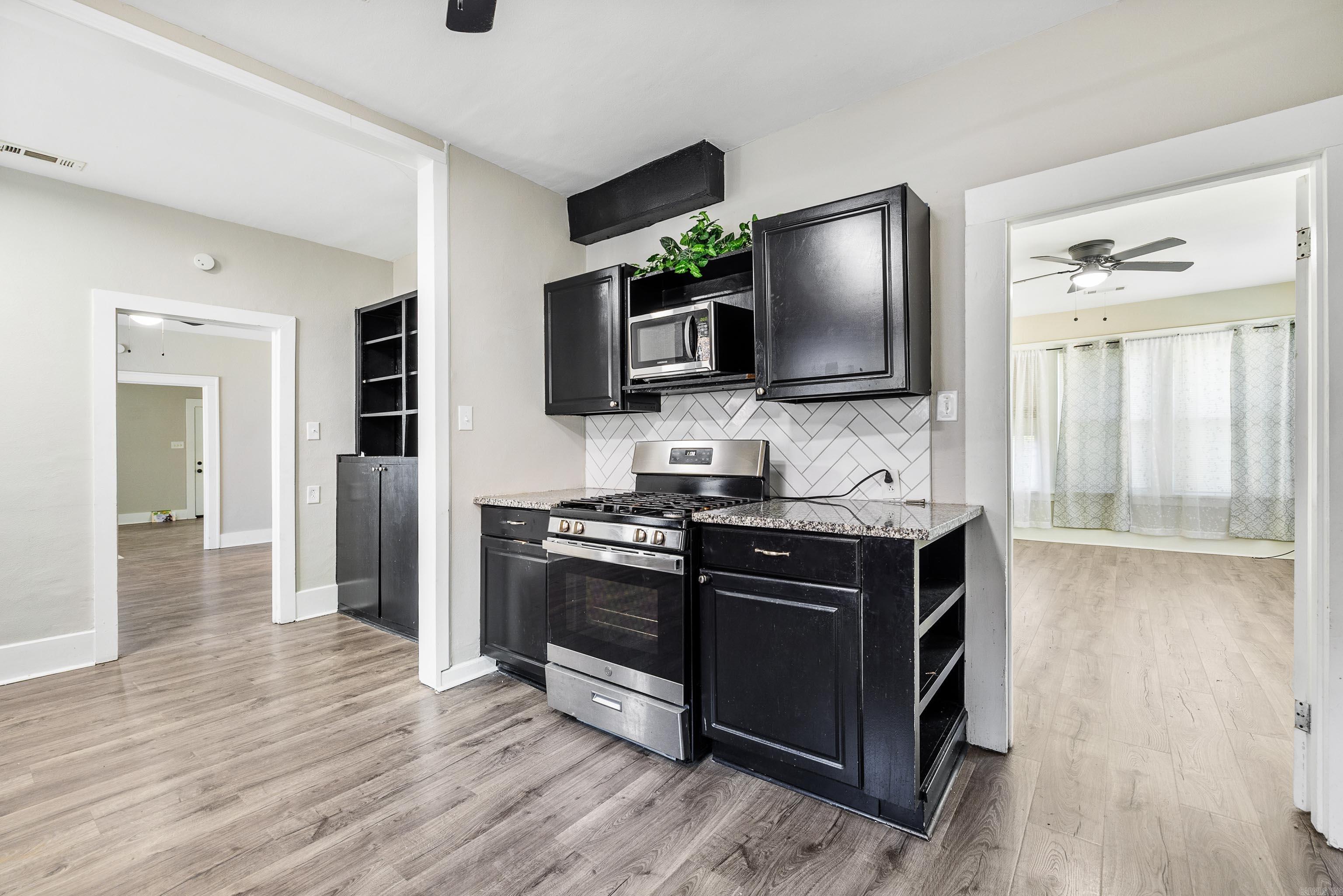 1424 Wolfe  Little Rock, AR