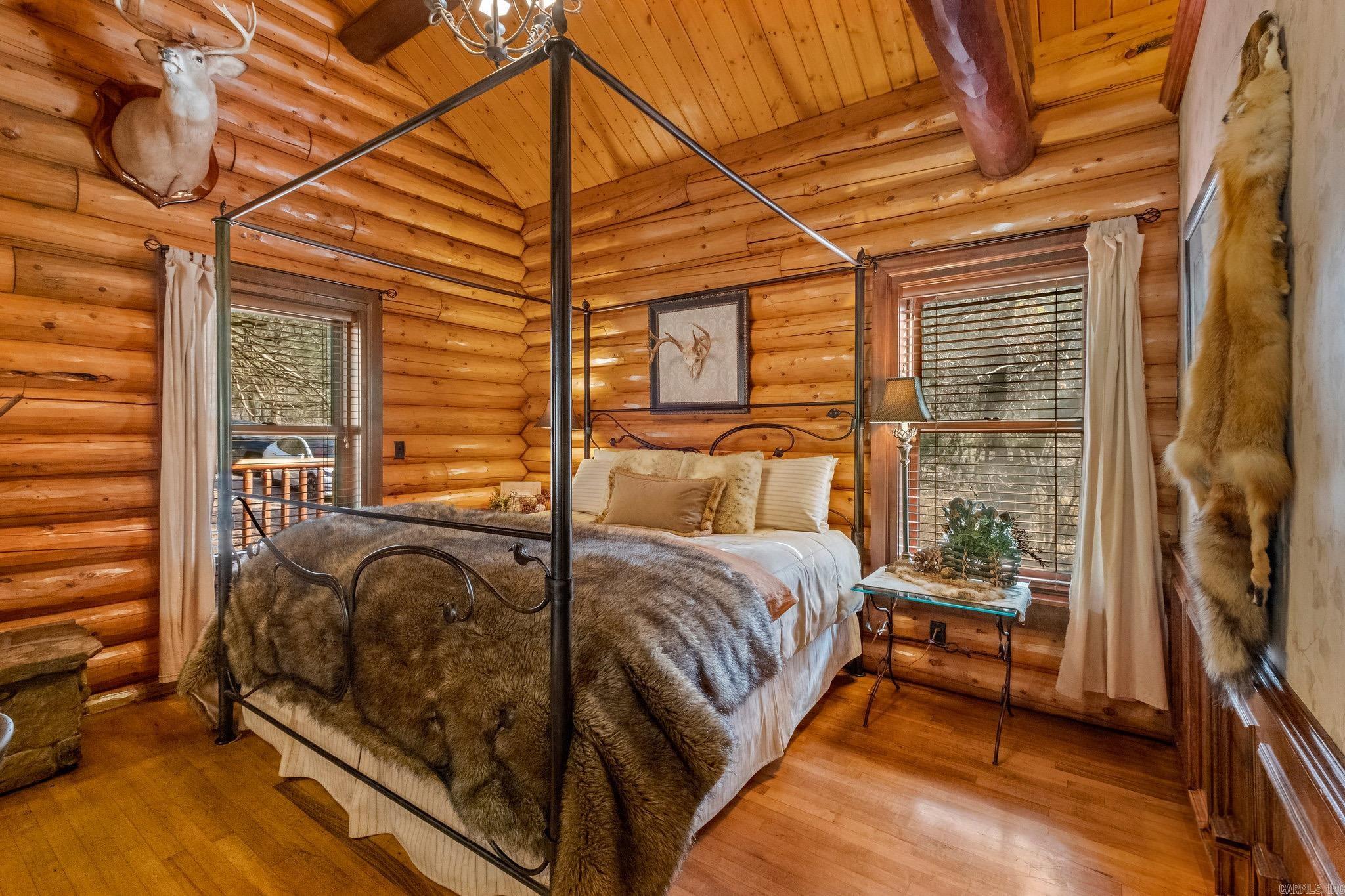 3134 Van Buren  Eureka Springs, AR