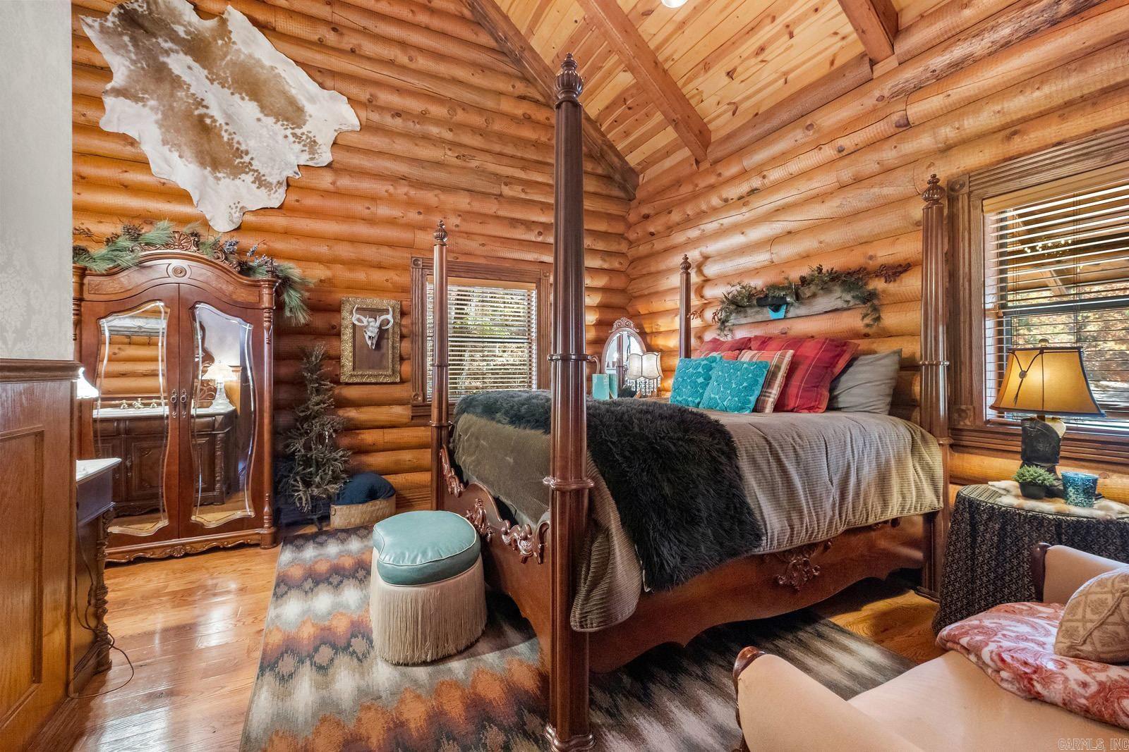 3134 Van Buren  Eureka Springs, AR