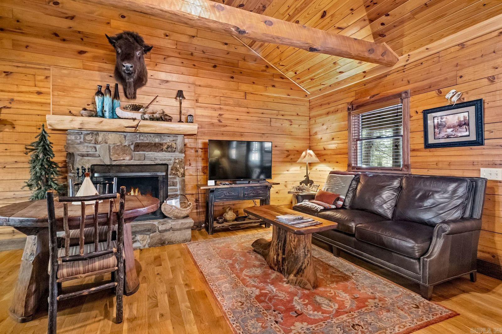 3134 Van Buren  Eureka Springs, AR