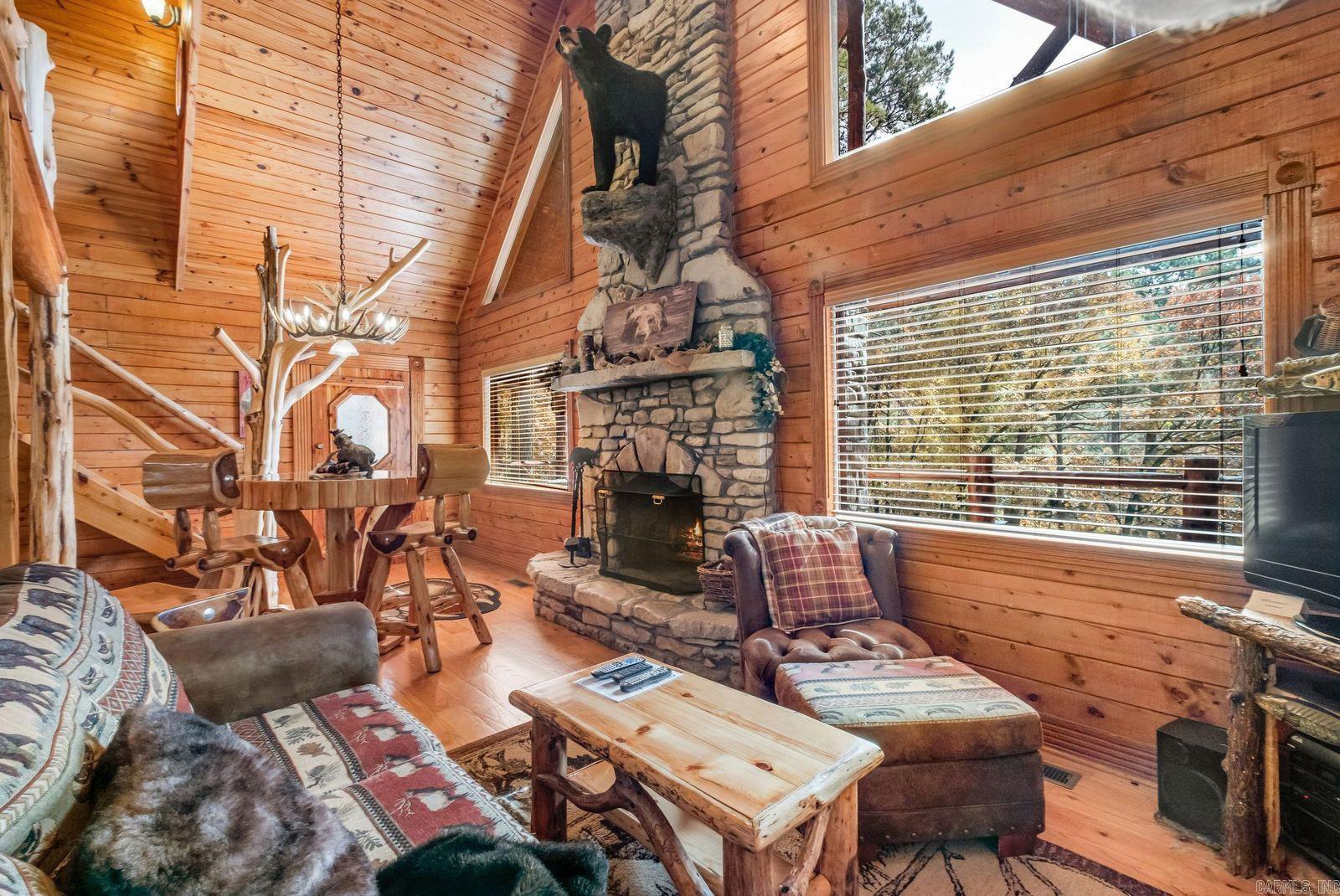 3134 Van Buren  Eureka Springs, AR