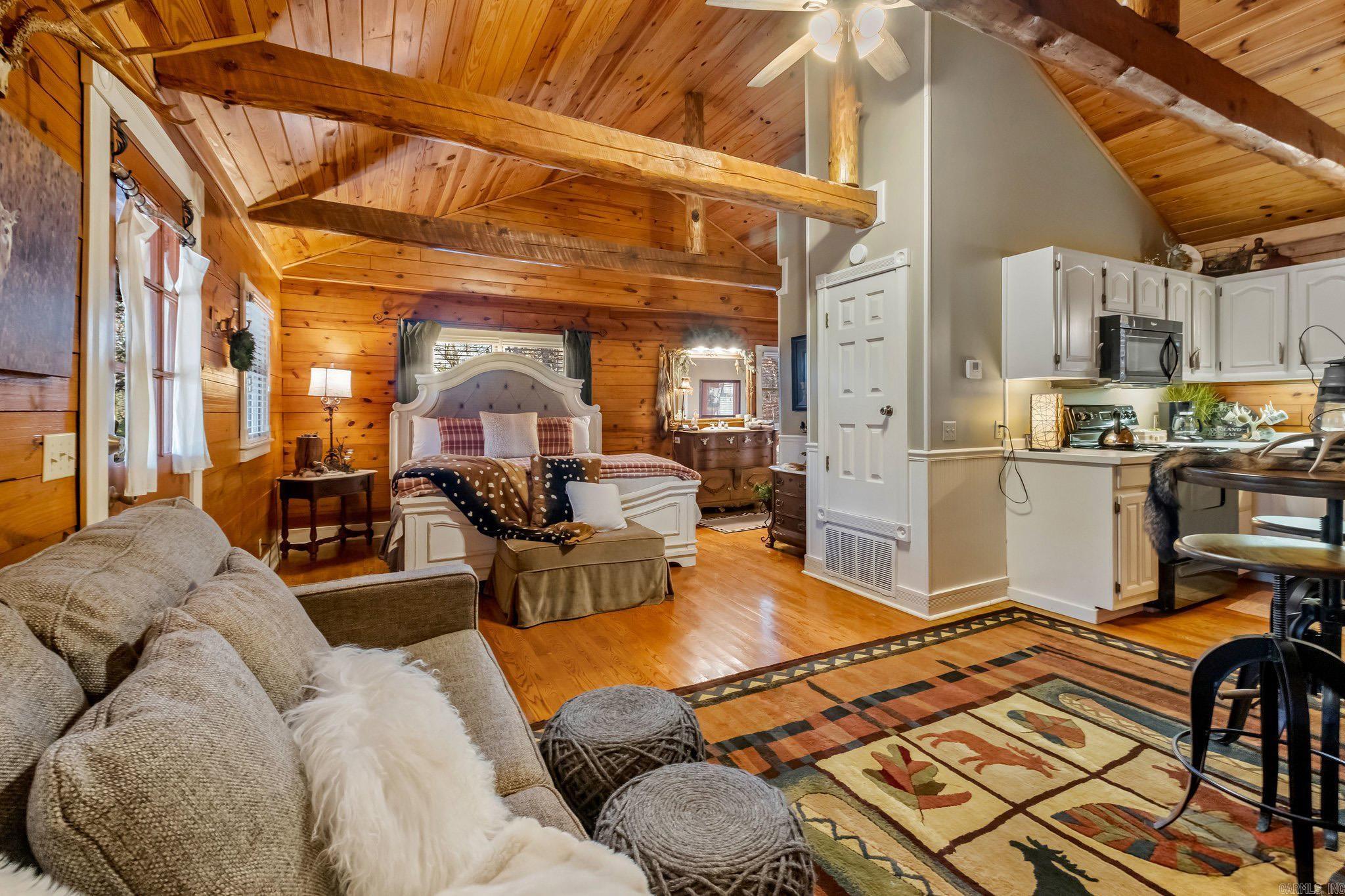 3134 Van Buren  Eureka Springs, AR